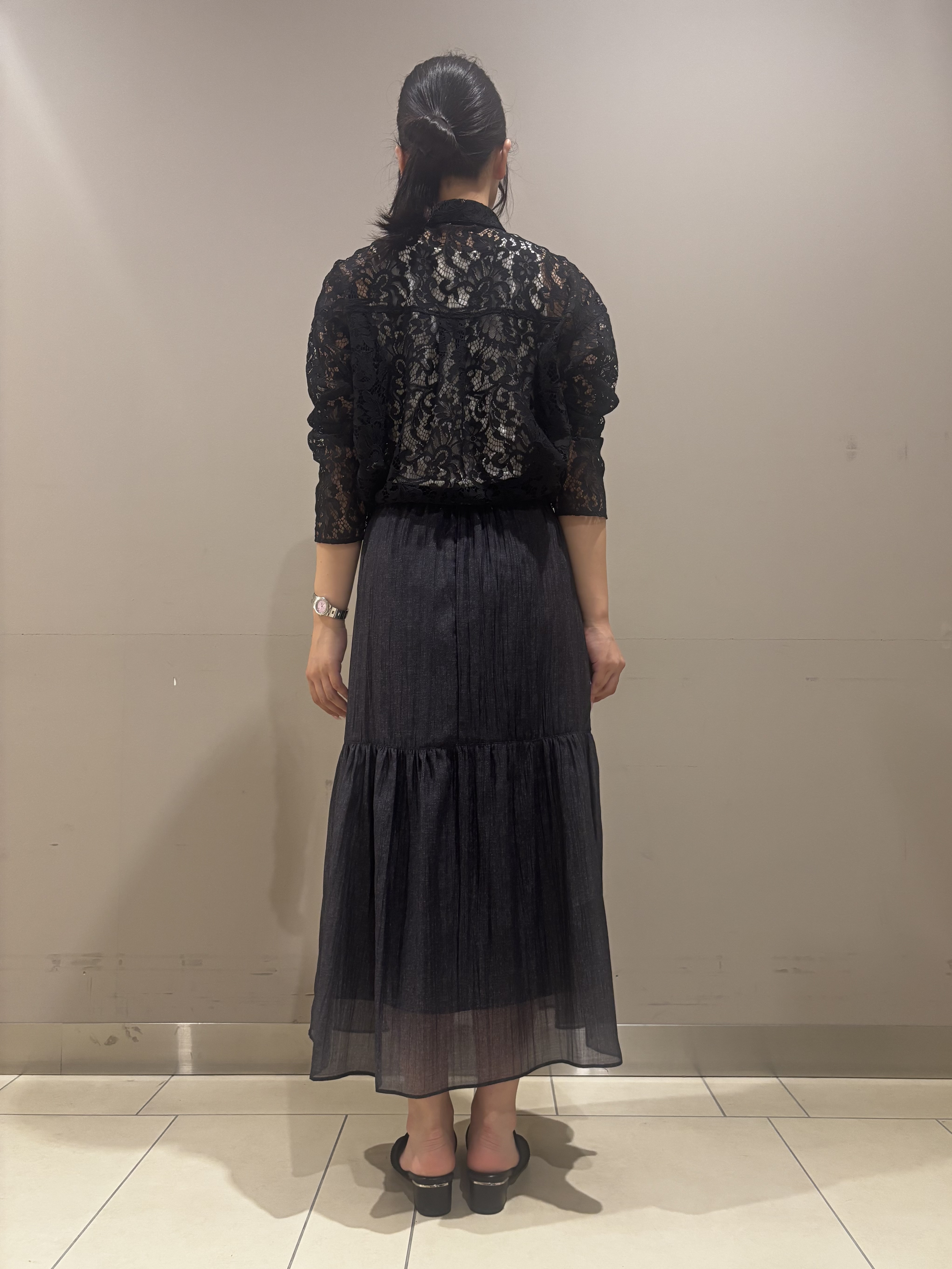 Misakiさんの「INDIVI｜【洗える／トレンド】大人レースシャツ」を使ったコーディネート