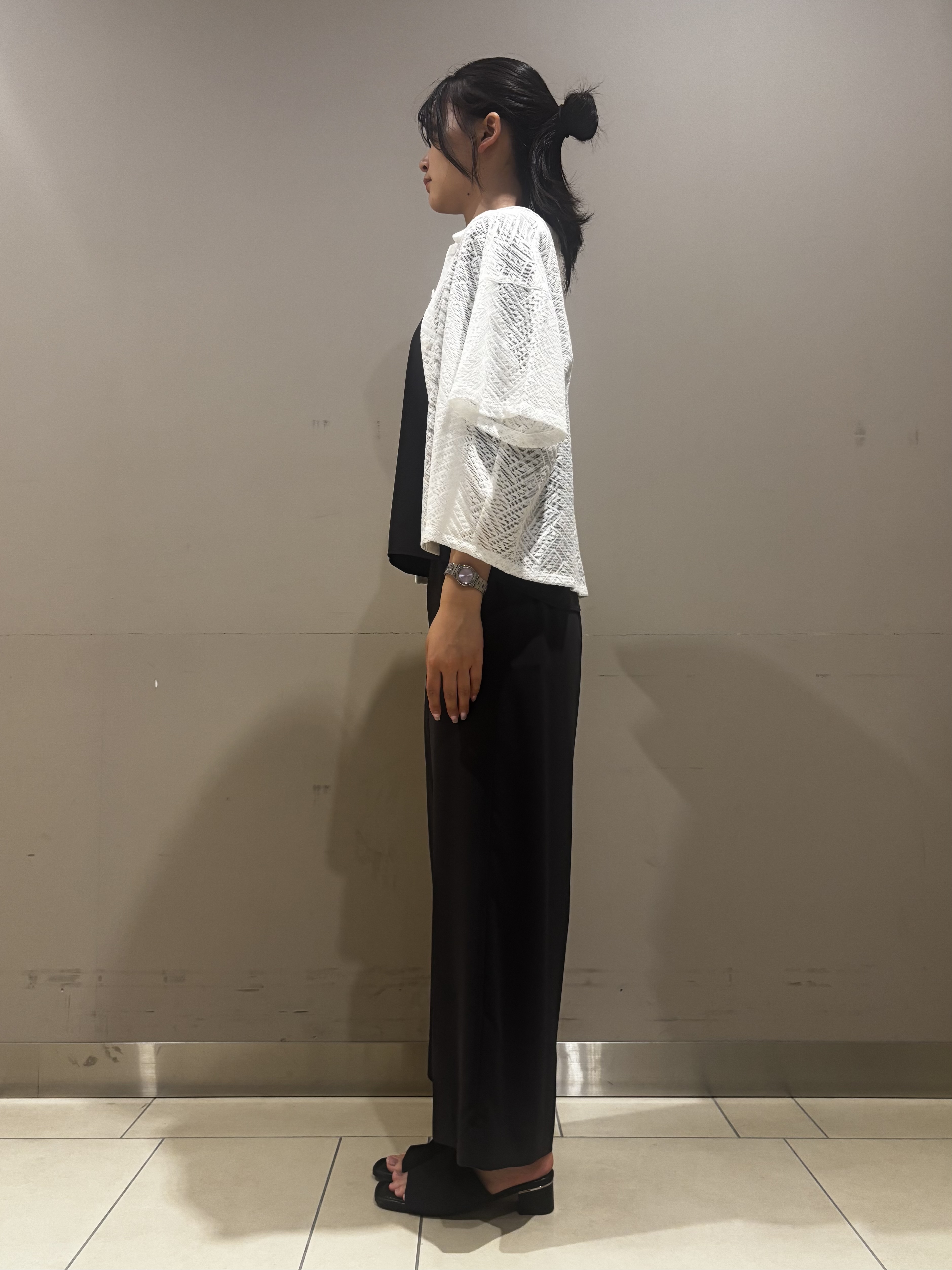 Misakiさんの「INDIVI｜【接触冷感／透湿／着る日傘】ドルマントップス」を使ったコーディネート