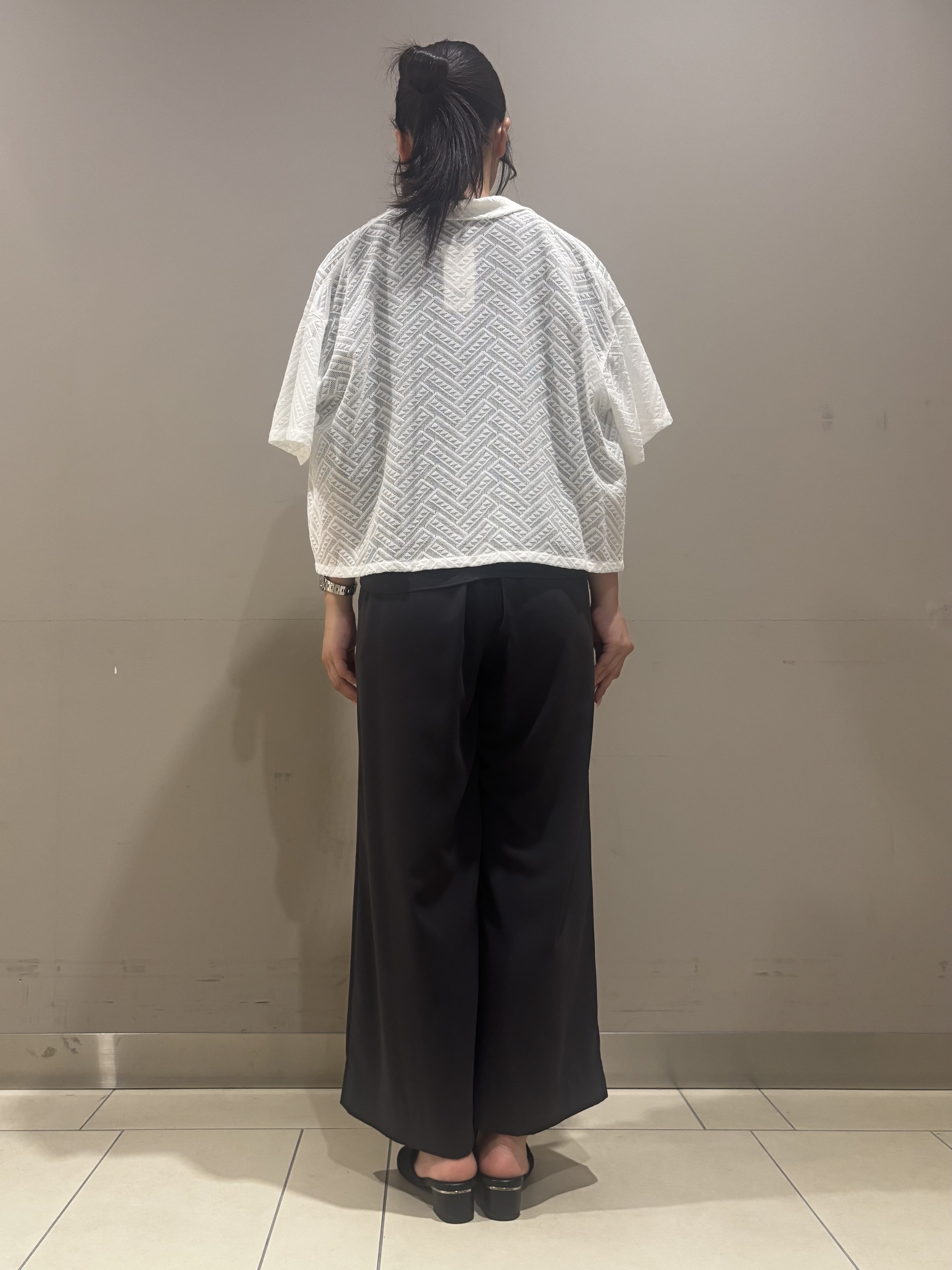Misakiさんの「INDIVI｜【接触冷感／透湿／着る日傘】ドルマントップス」を使ったコーディネート