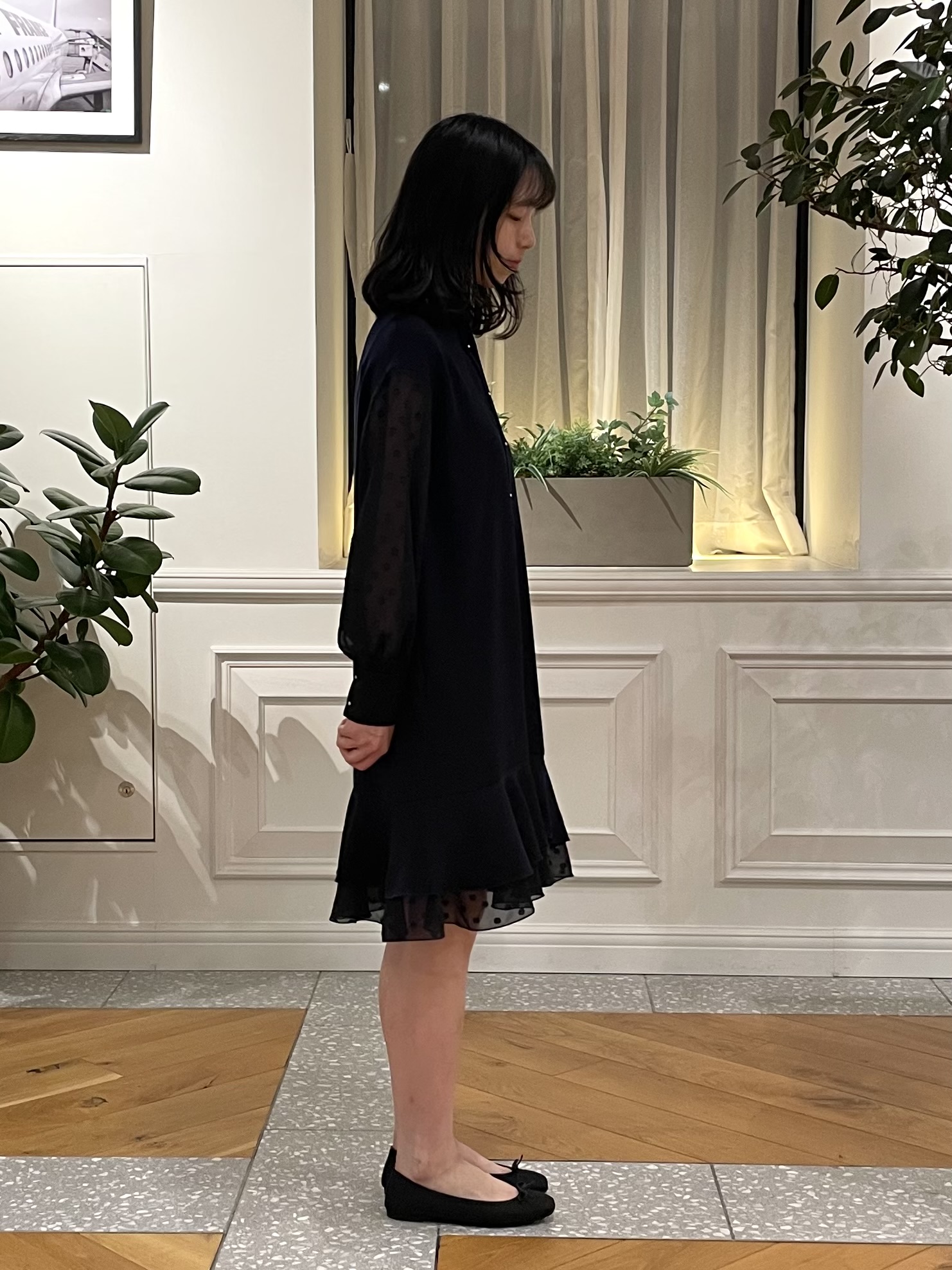 Lilyさんの「DRESSTERIOR｜◆【ウォッシャブル】ダブルクロスボリュームスリーブミニワンピース」を使ったコーディネート