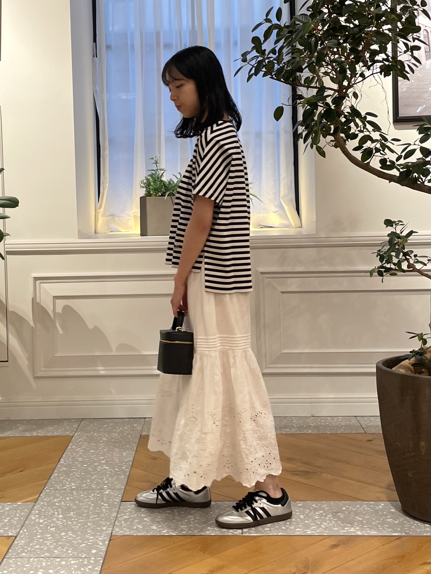 Lilyさんの「DRESSTERIOR｜【接触冷感／抗菌防臭／消臭】アイスクリアコットンドルマンスリーブボーダーTシャツ」を使ったコーディネート