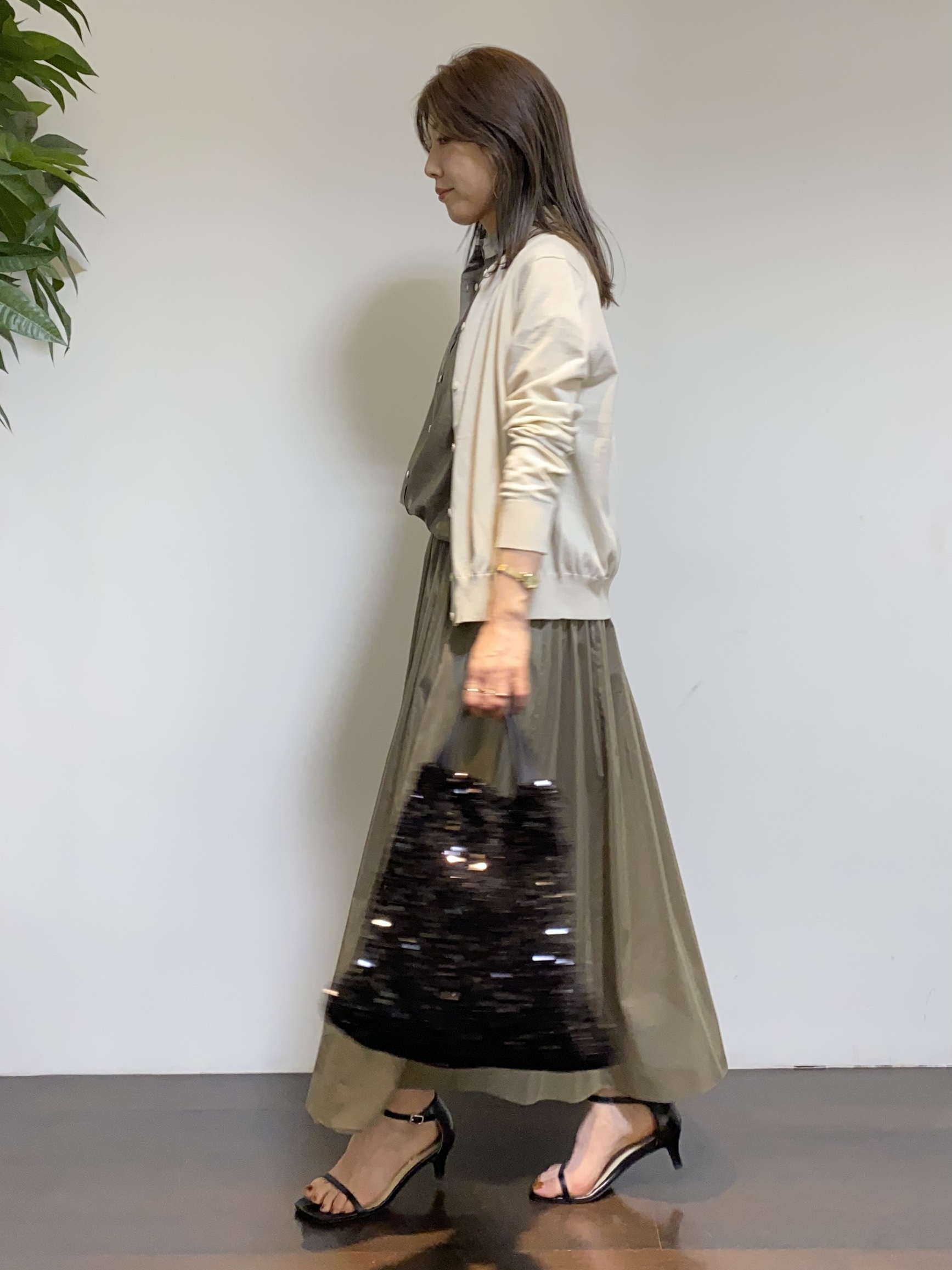 tomoさんの「UNTITLED｜◆【9色展開/アンサンブル可】コットンクルーネックカーディガン」を使ったコーディネート