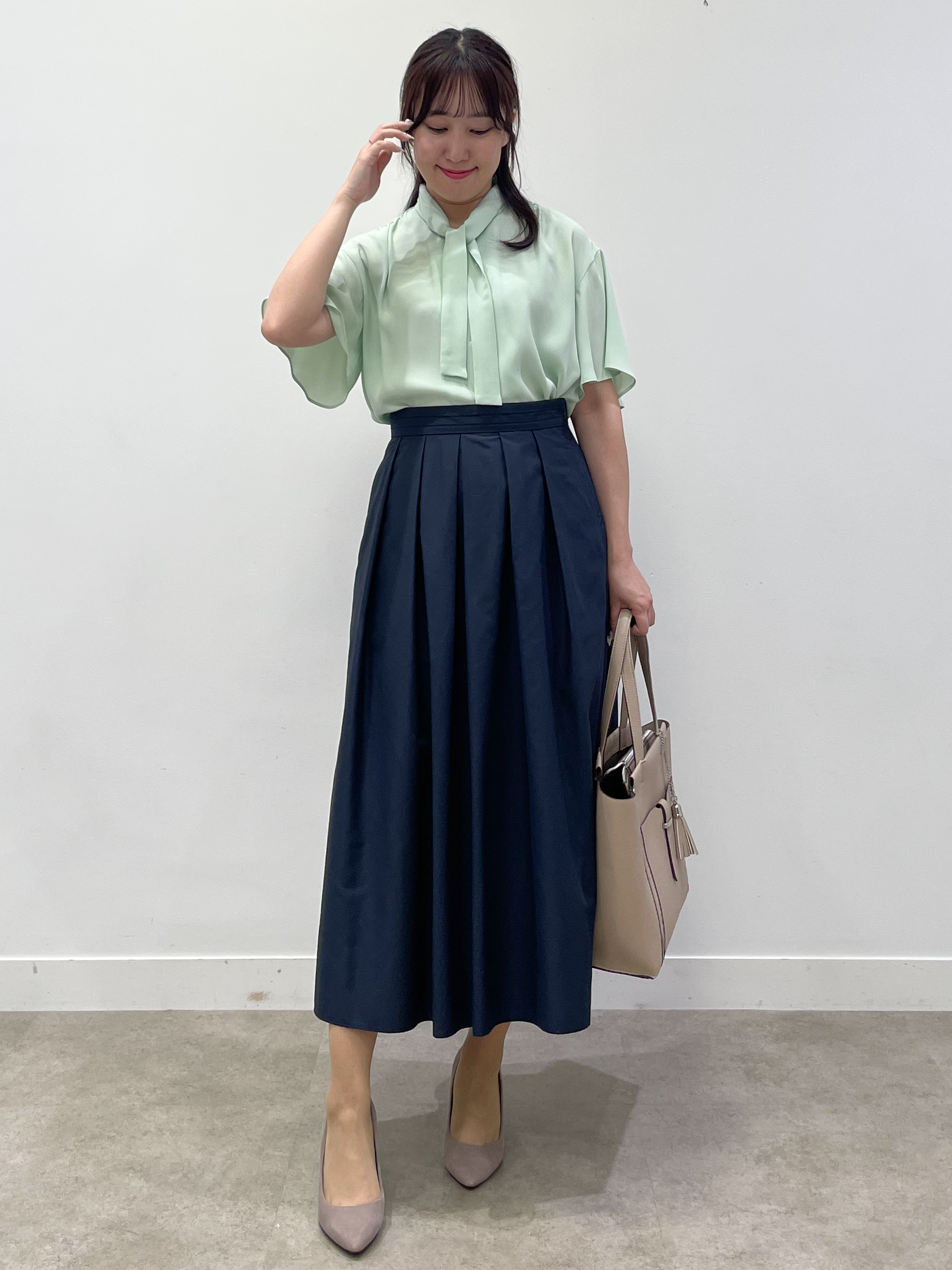 yukariさんの「Reflect｜【マシンウォッシュ可】フレアスリーブボウタイブラウス」を使ったコーディネート