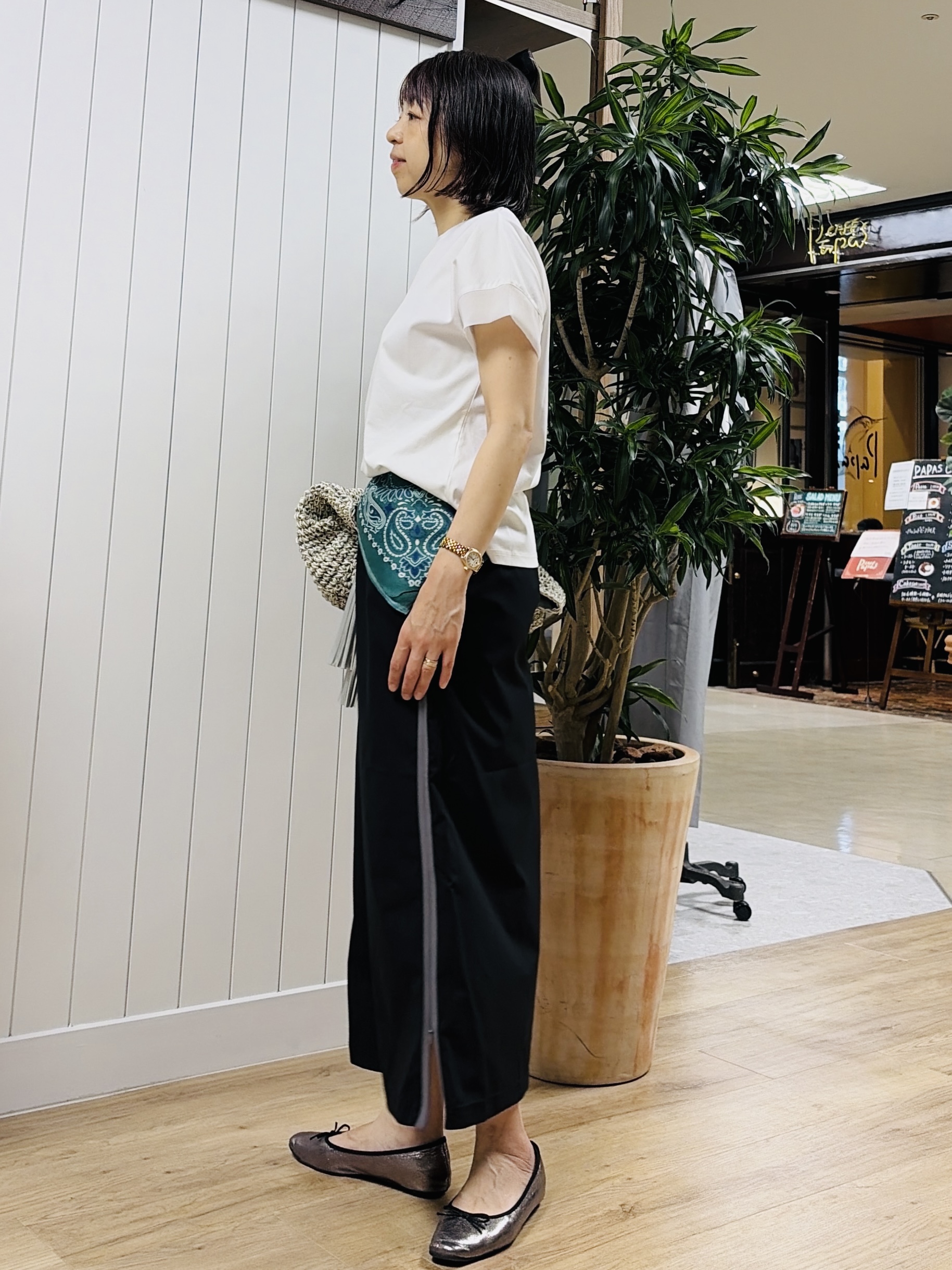 ISOさんの「Dessin｜【UVカット/接触冷感】美光沢カットソー」を使ったコーディネート