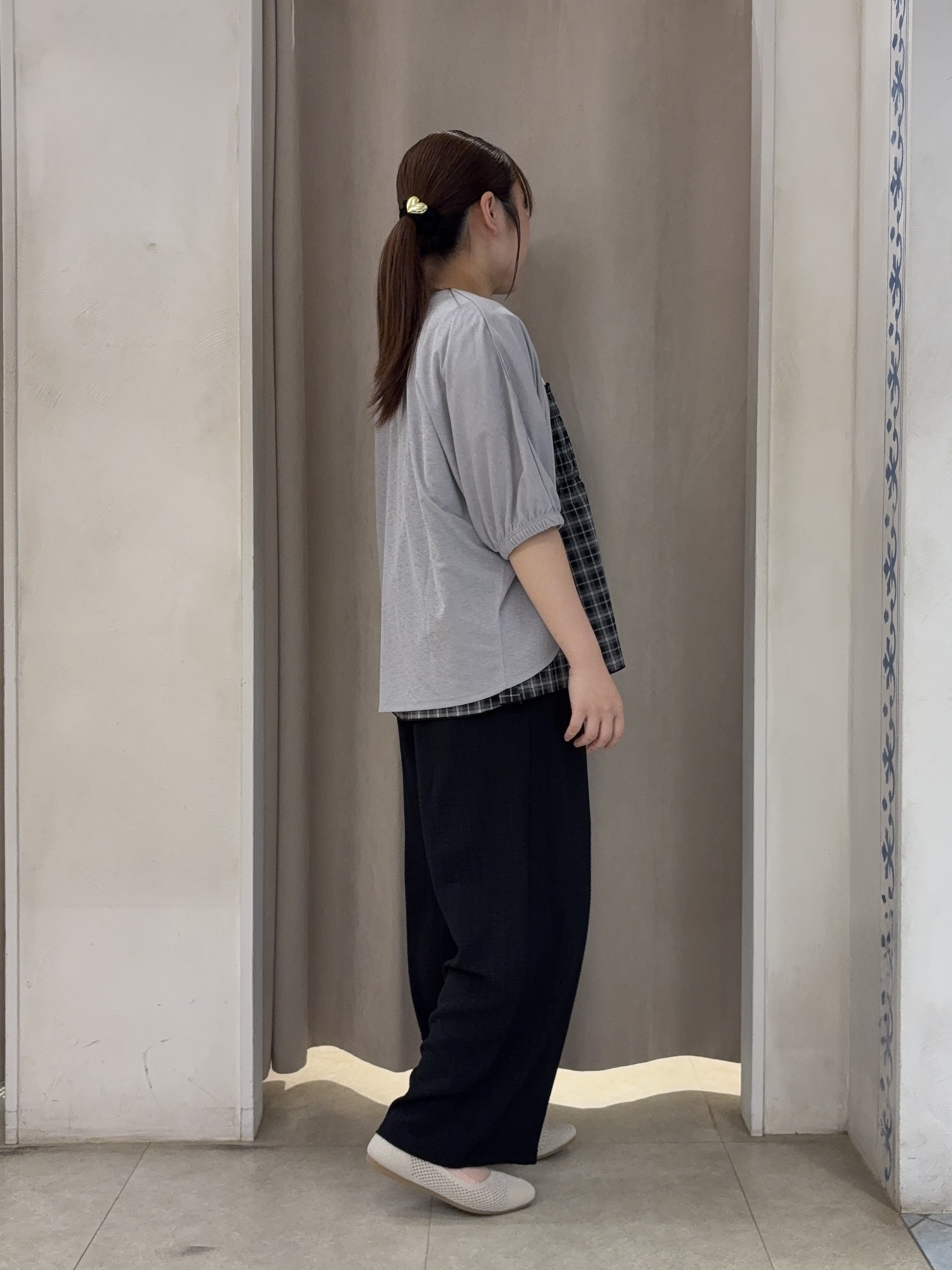 SO(R)Aさんの「SHOO･LA･RUE｜【UV/体型カバー】冷房や朝晩の冷え込み対策にも さらとろ5分袖カーディガン」を使ったコーディネート