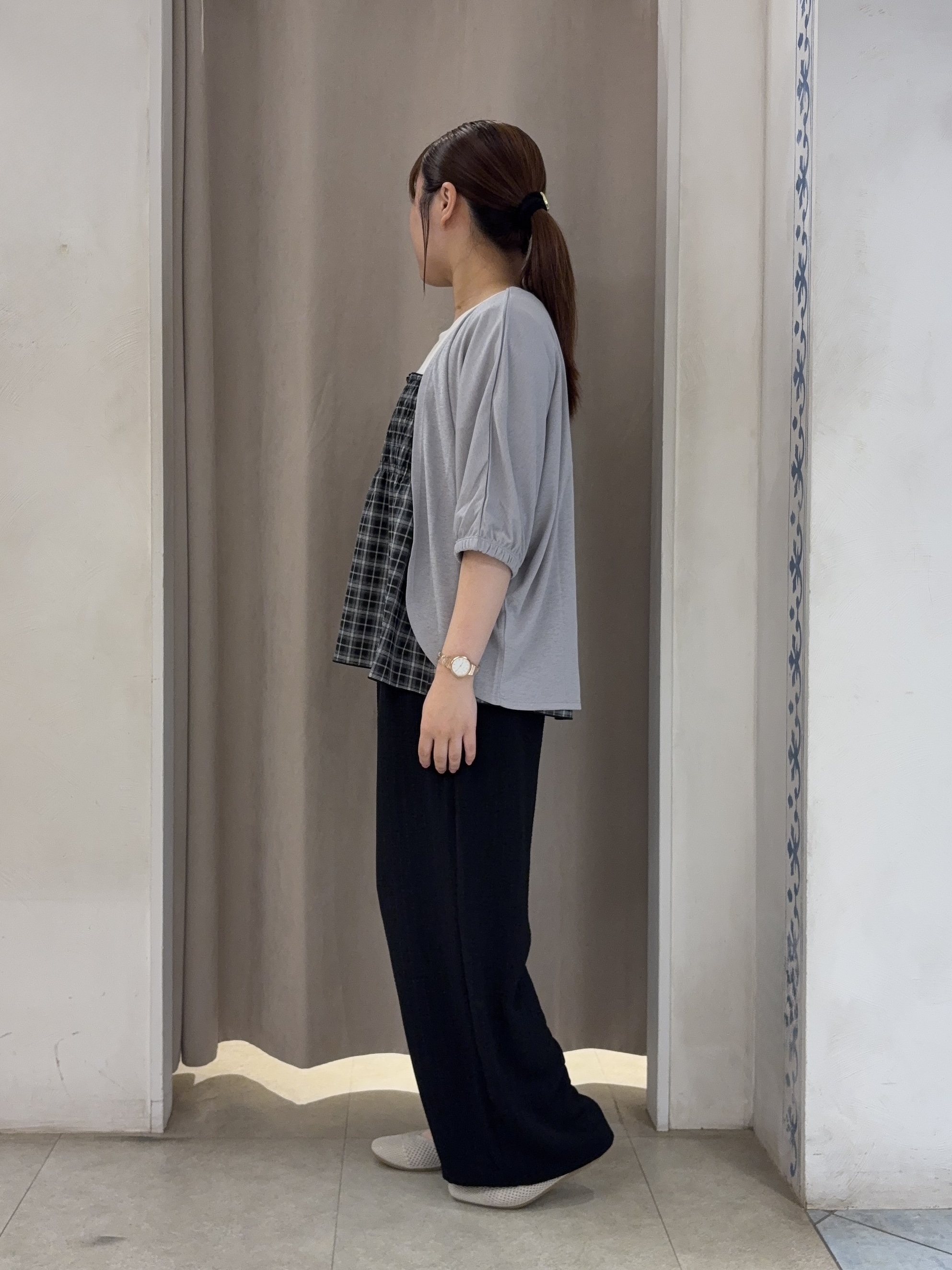 SO(R)Aさんの「SHOO･LA･RUE｜【UV/体型カバー】冷房や朝晩の冷え込み対策にも さらとろ5分袖カーディガン」を使ったコーディネート