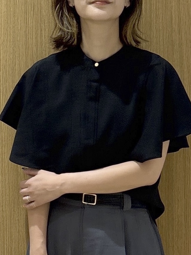 たけねぇさんの「OPAQUE.CLIP｜【接触冷感／吸水速乾】フレアスリーブブラウス《イージーアイロン／洗濯機OK》」を使ったコーディネート