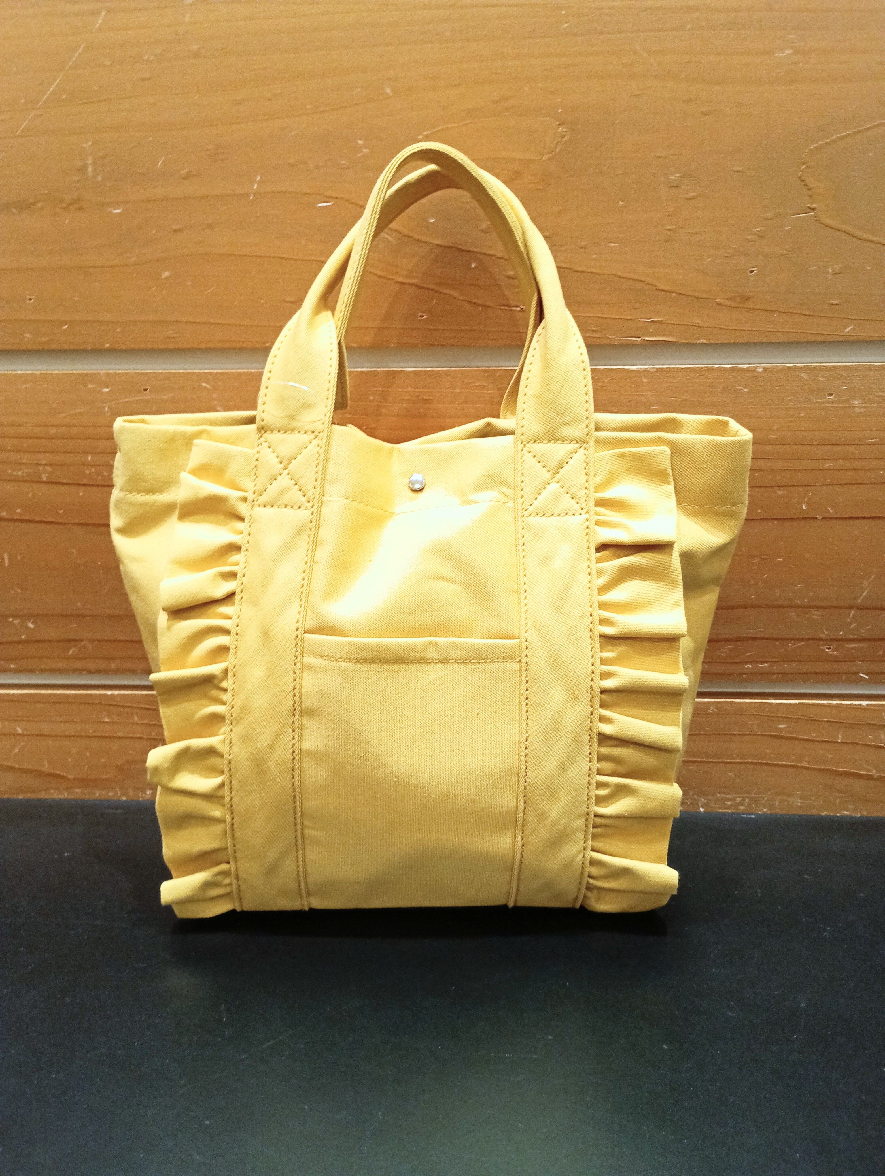 S☆mama さんの「SHOO･LA･RUE｜【S-LL/洗濯機可】軽凛(かろりん) 楽に着られて上品 裾レーススキッパーブラウス」を使ったコーディネート