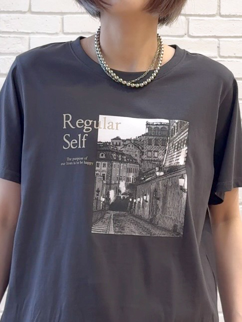 𝐜𝐡𝐢𝐤𝐚さんの「SHOO･LA･RUE｜【S-LL/洗濯機可】大人のベーシックカラープリントTシャツ」を使ったコーディネート