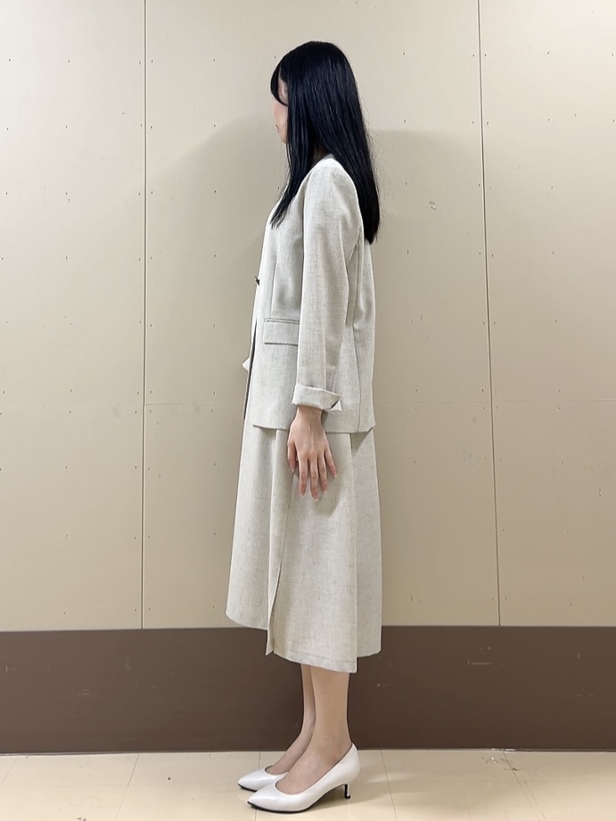 sechiさんの「UNTITLED｜◆【さらりと快適/セットアップ可/UV/接触冷感】スラブカラーレスジャケット」を使ったコーディネート