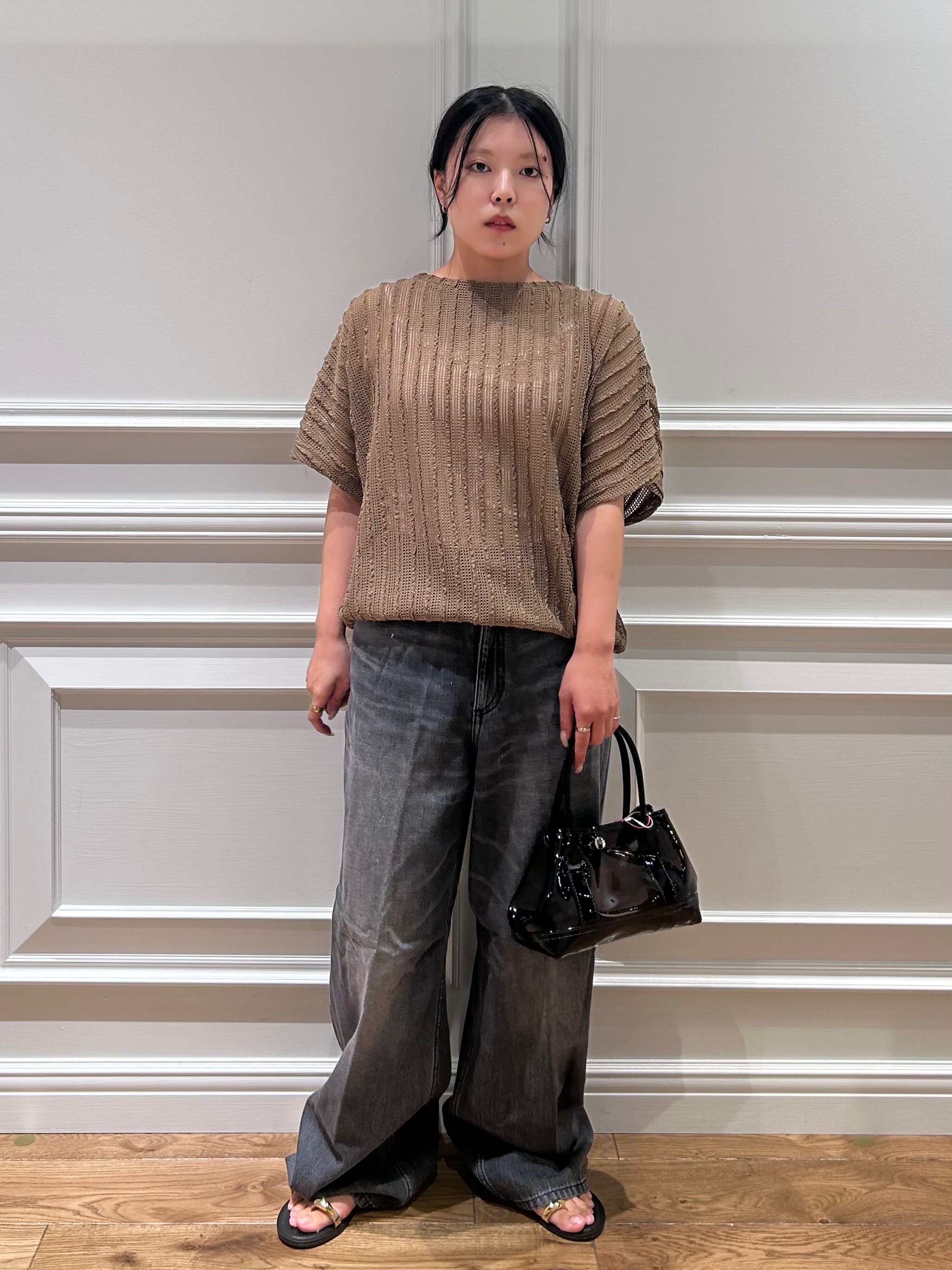 とりみさんの「DRESSTERIOR｜【体型カバー/日除け】ドルマンスリーブ シアーメッシュプルオーバー」を使ったコーディネート
