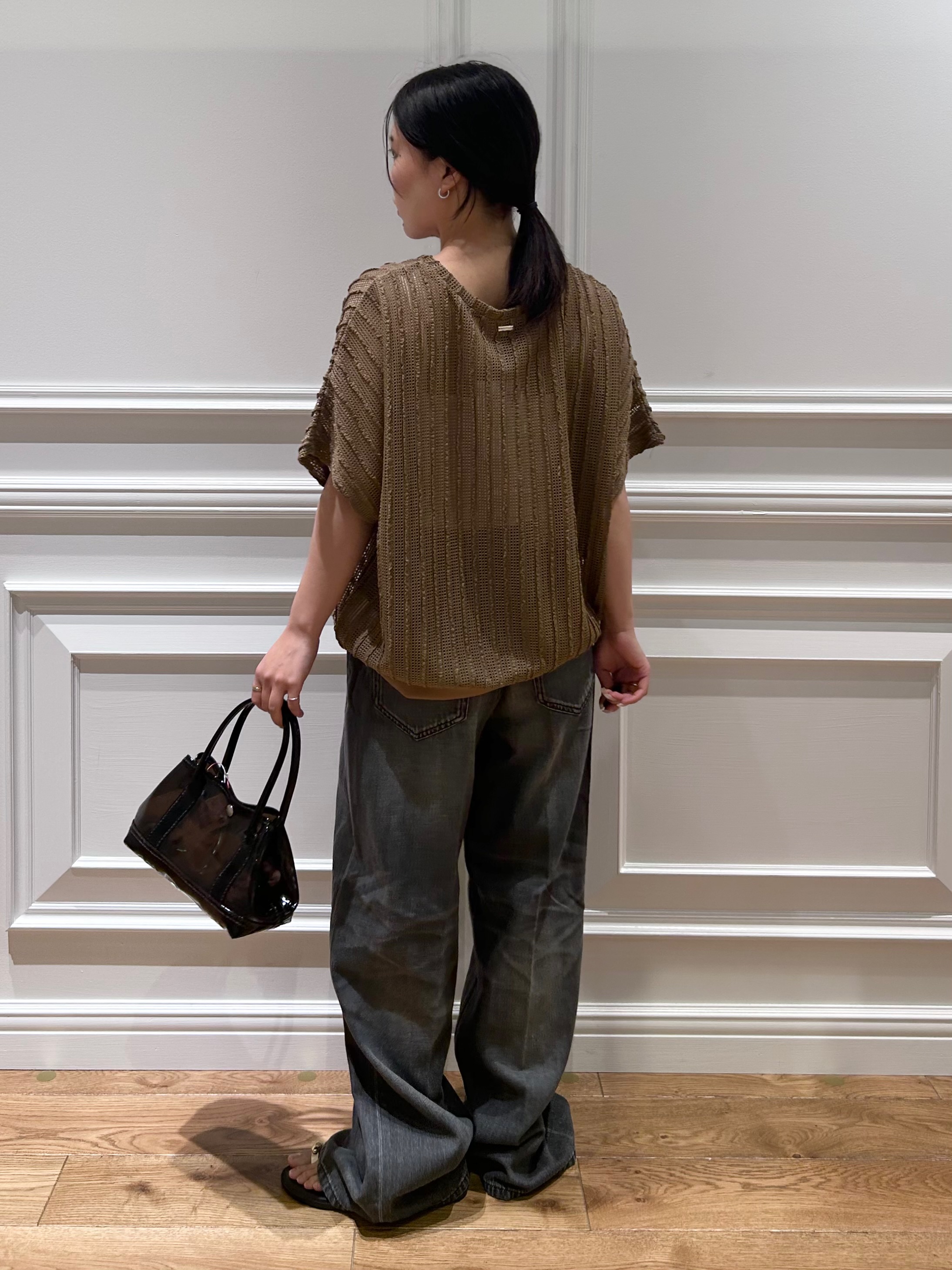 とりみさんの「DRESSTERIOR｜【体型カバー/日除け】ドルマンスリーブ シアーメッシュプルオーバー」を使ったコーディネート