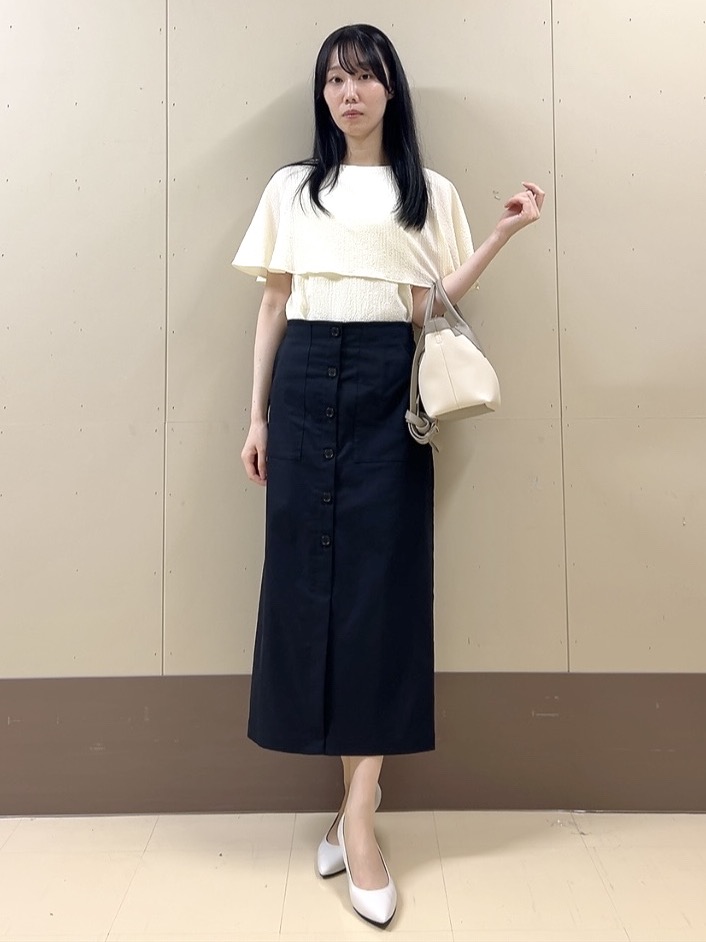 sechiさんの「UNTITLED｜【洗える/ストレッチ性/フェミニン】ケープデザインブラウス」を使ったコーディネート