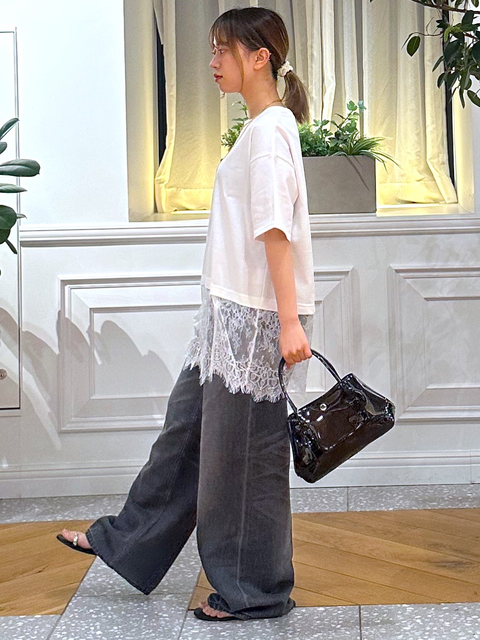 なべこさんの「DRESSTERIOR｜◆レースドッキングレイヤード Tシャツ」を使ったコーディネート