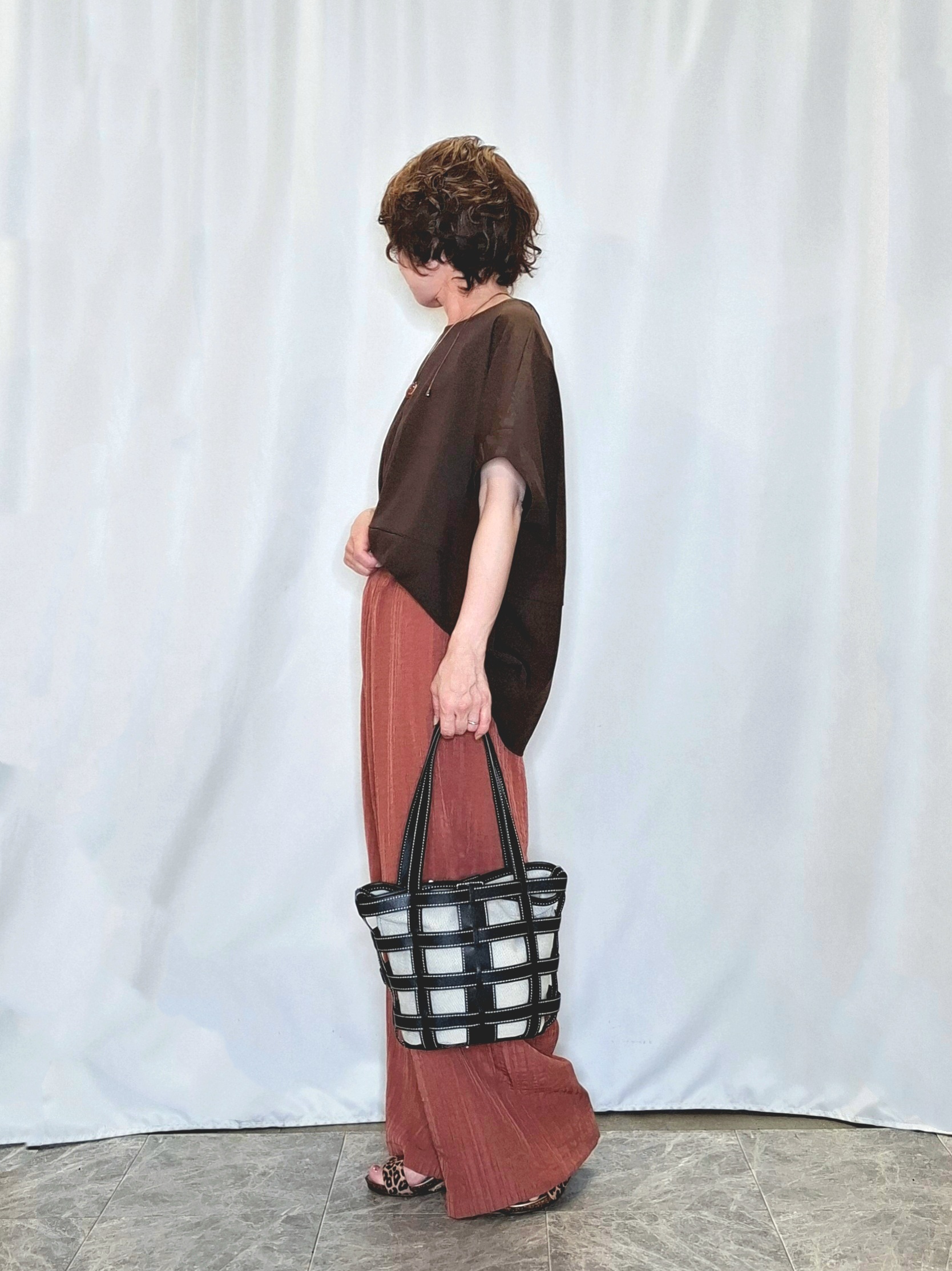 ぬーさんの「SHOO･LA･RUE｜【洗濯機可/セットアップ可】軽凛(かろりん) シンプル上品 切替コクーントップス」を使ったコーディネート