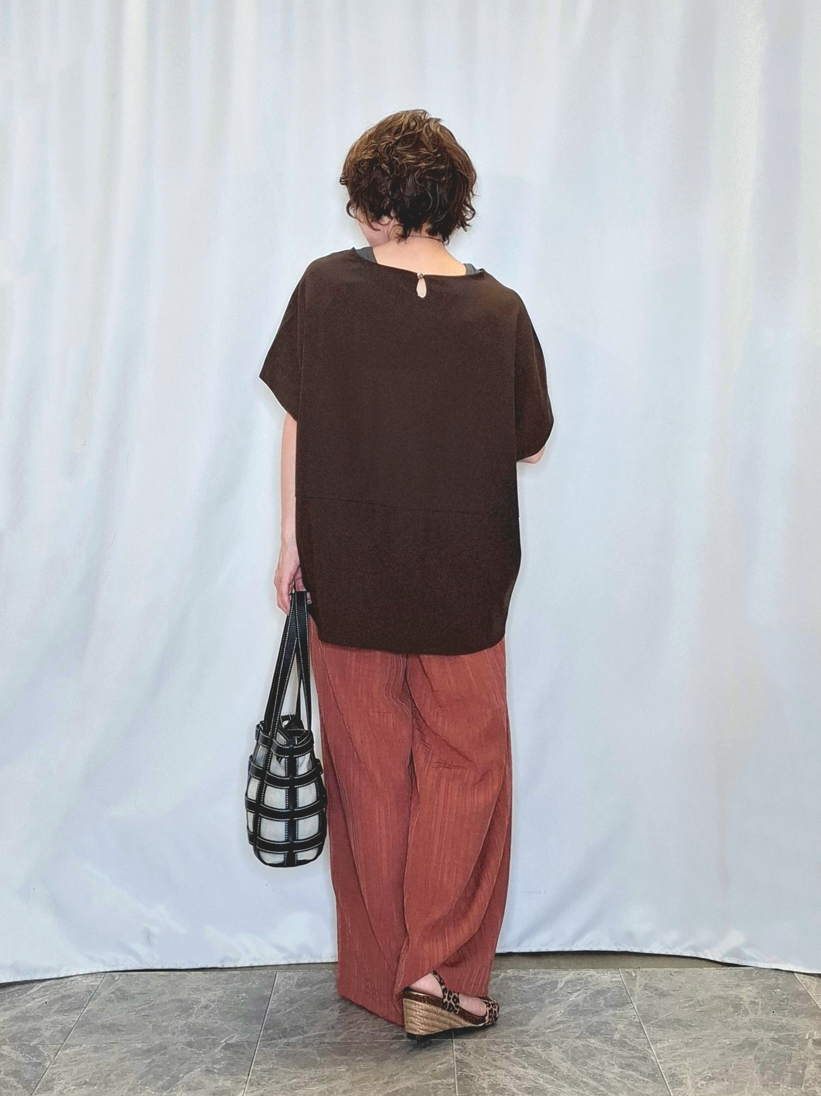 ぬーさんの「SHOO･LA･RUE｜【洗濯機可/セットアップ可】軽凛(かろりん) シンプル上品 切替コクーントップス」を使ったコーディネート