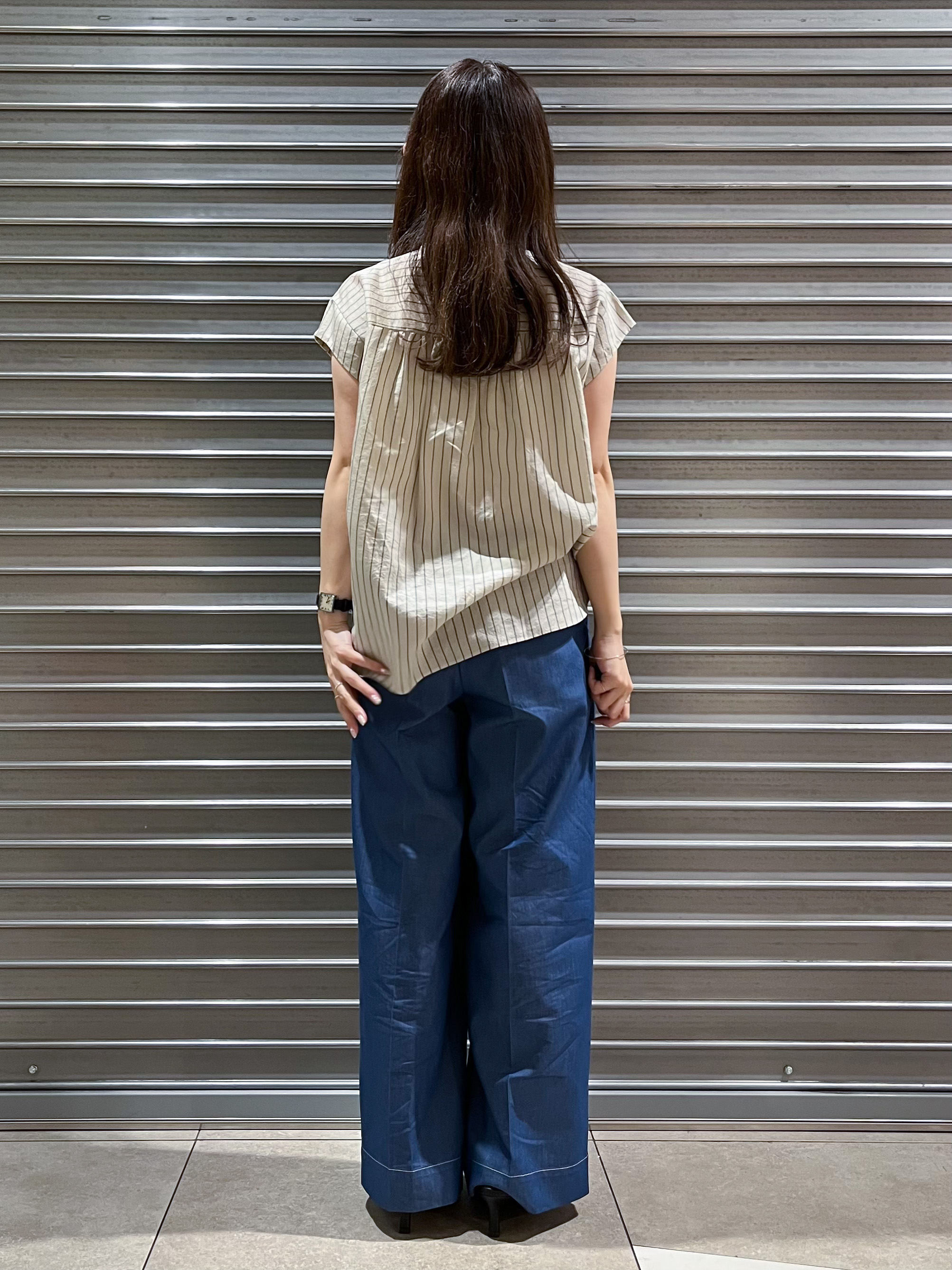 じゅんさんの「DRESSTERIOR｜ストライプフレンチスリーブフリルブラウス」を使ったコーディネート