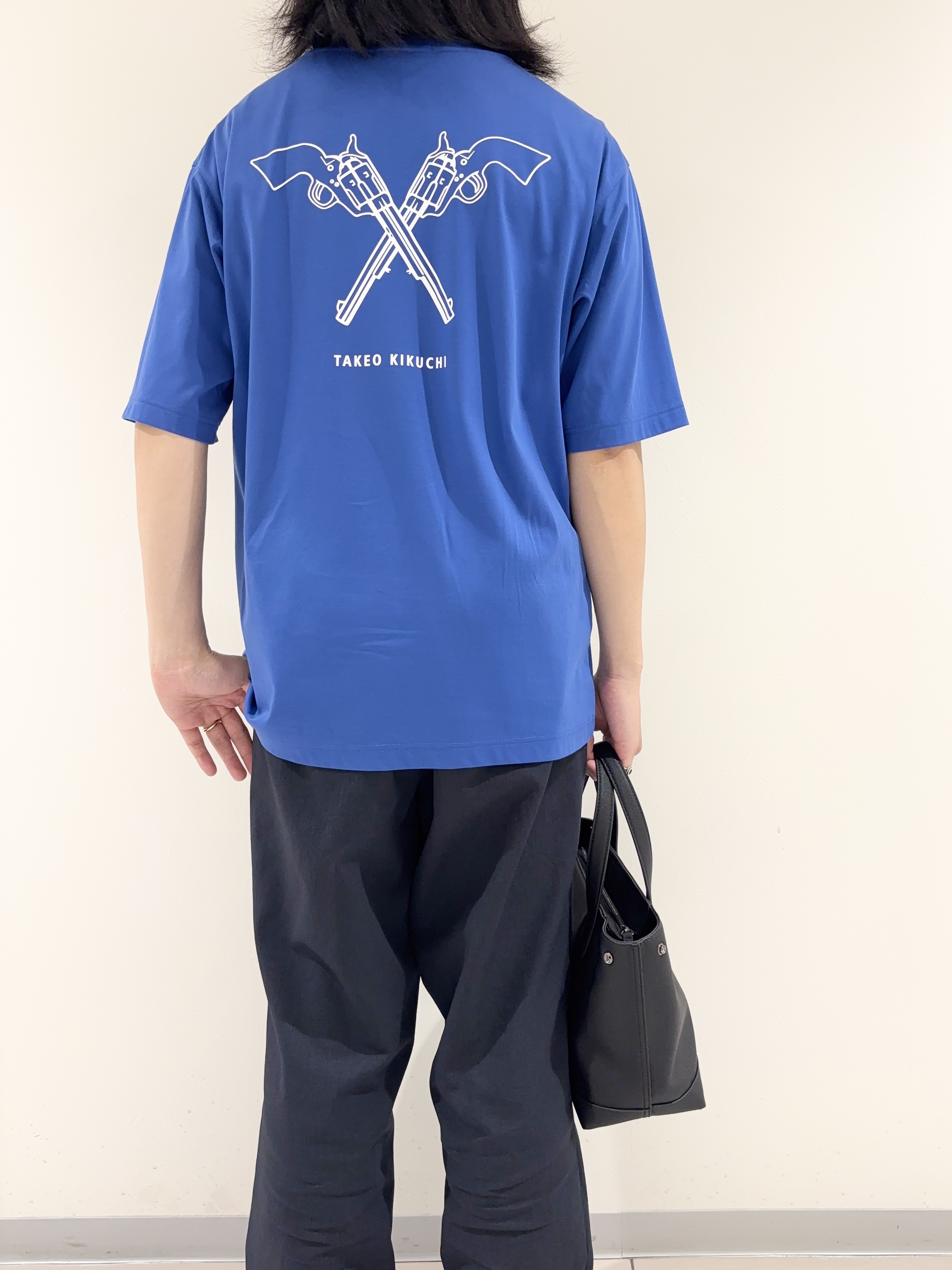 及川さんの「TAKEO KIKUCHI｜【BOWLER HAT LABEL】アイスクリアコットン バッククロスピストル 半袖Tシャツ」を使ったコーディネート