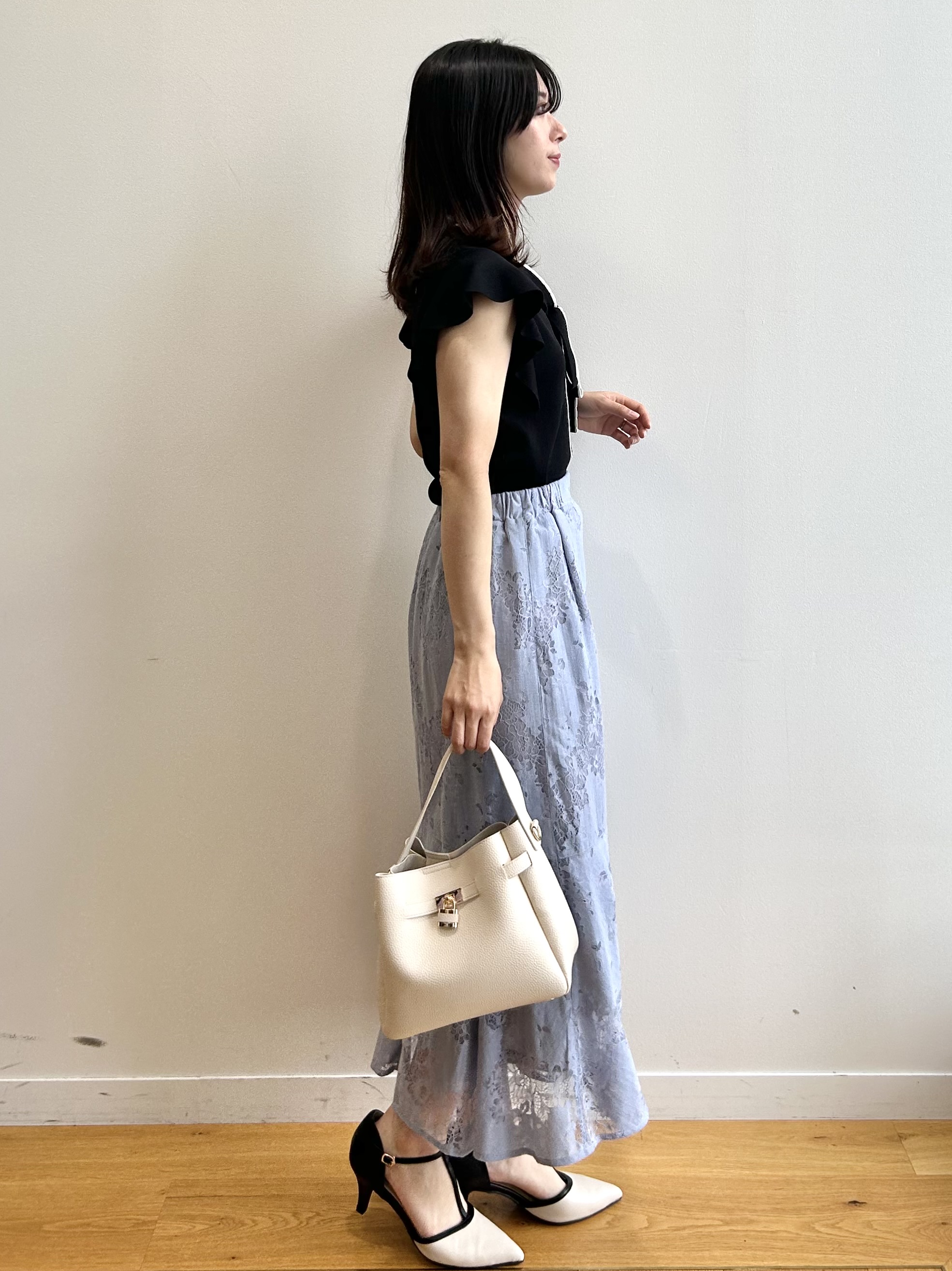 RINAさんの「index｜【UVケア／接触冷感】バイカラーボウタイフリルトップス《洗濯機OK》」を使ったコーディネート