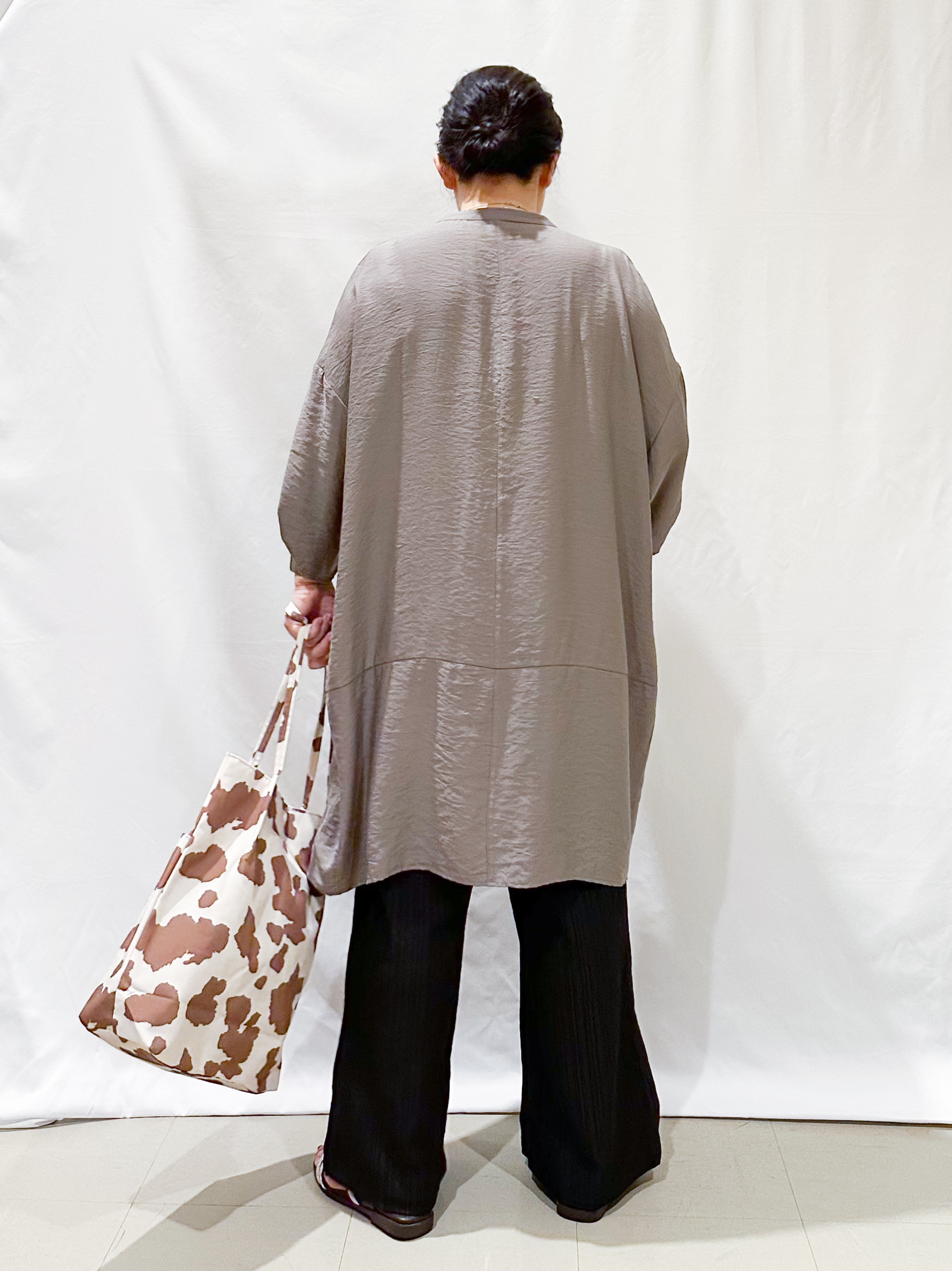 umeさんの「SHOO･LA･RUE｜【S-LL/洗濯後しわになりにくい】ゆるっと体型カバー 7分袖コクーンチュニック」を使ったコーディネート