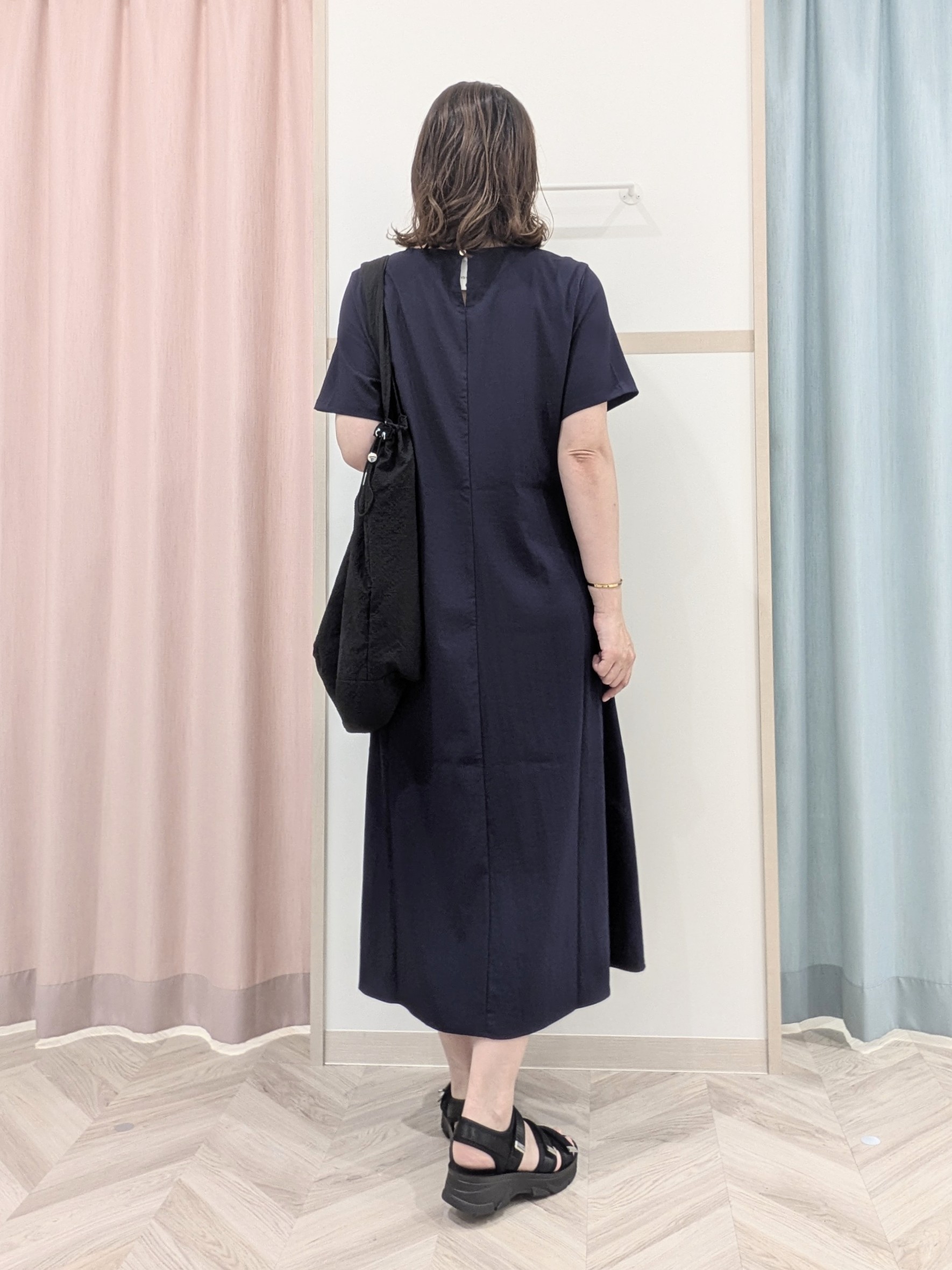 miyuさんの「SHOO･LA･RUE｜【洗濯機可/体型カバー】二の腕隠れる ゆるっとドルマンバンドカラーシャツ」を使ったコーディネート