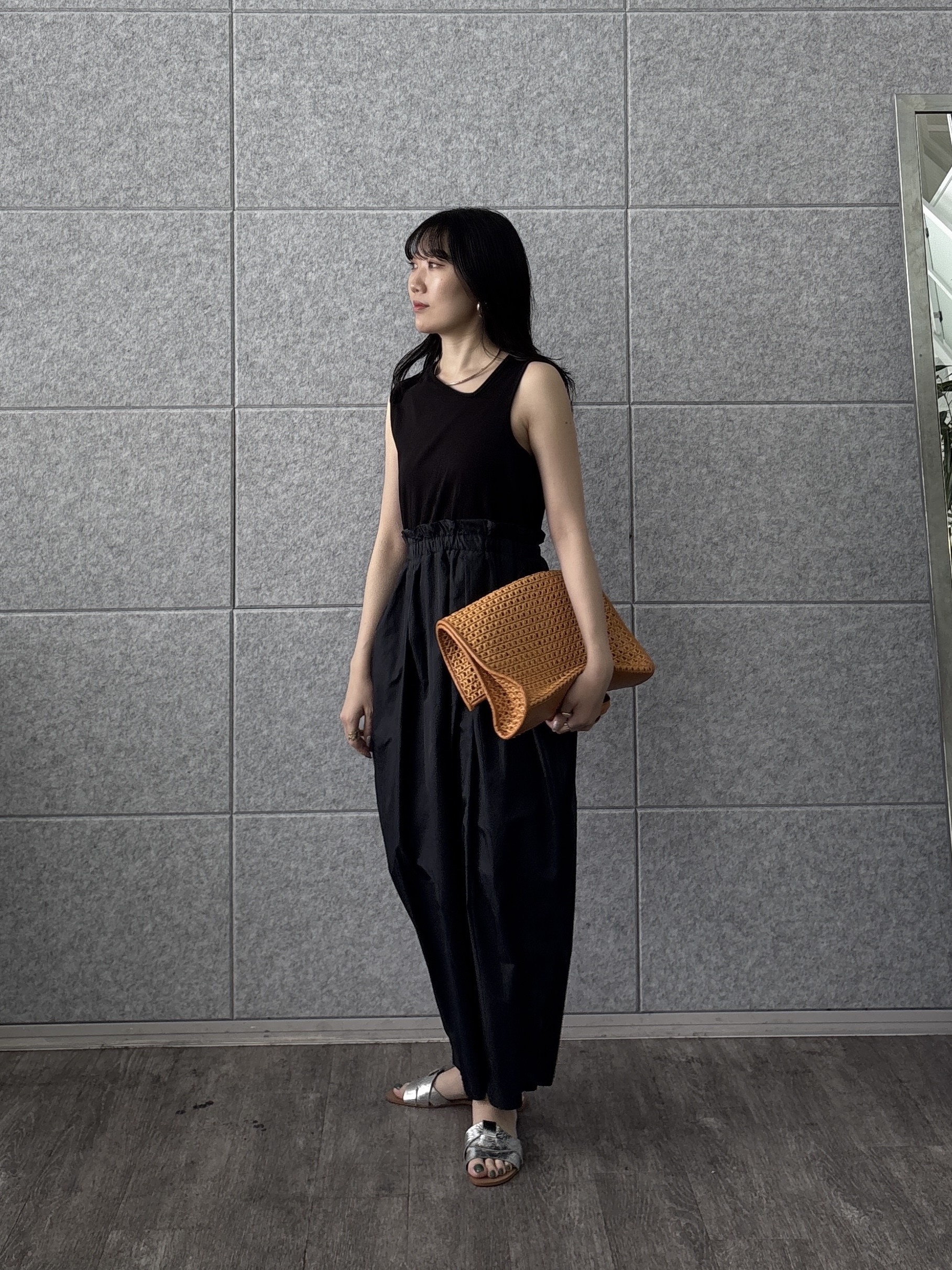 rinaさんの「INDIVI｜コンビコクーンワンピース」を使ったコーディネート