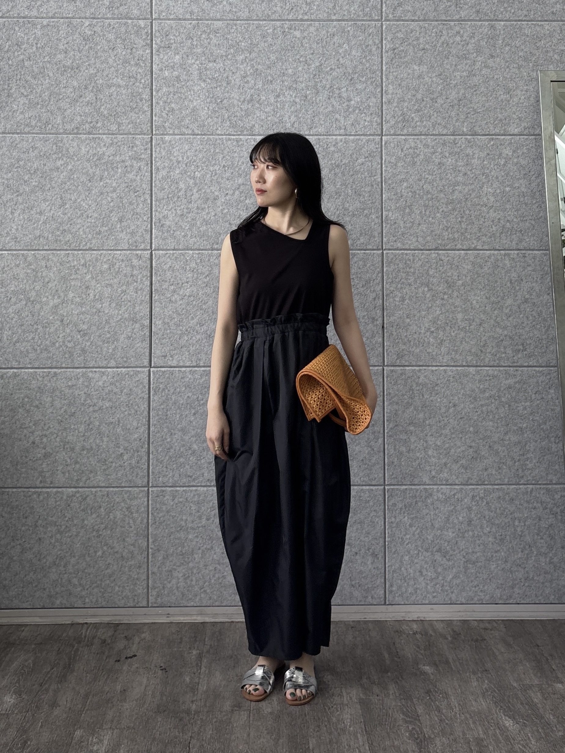rinaさんの「INDIVI｜コンビコクーンワンピース」を使ったコーディネート