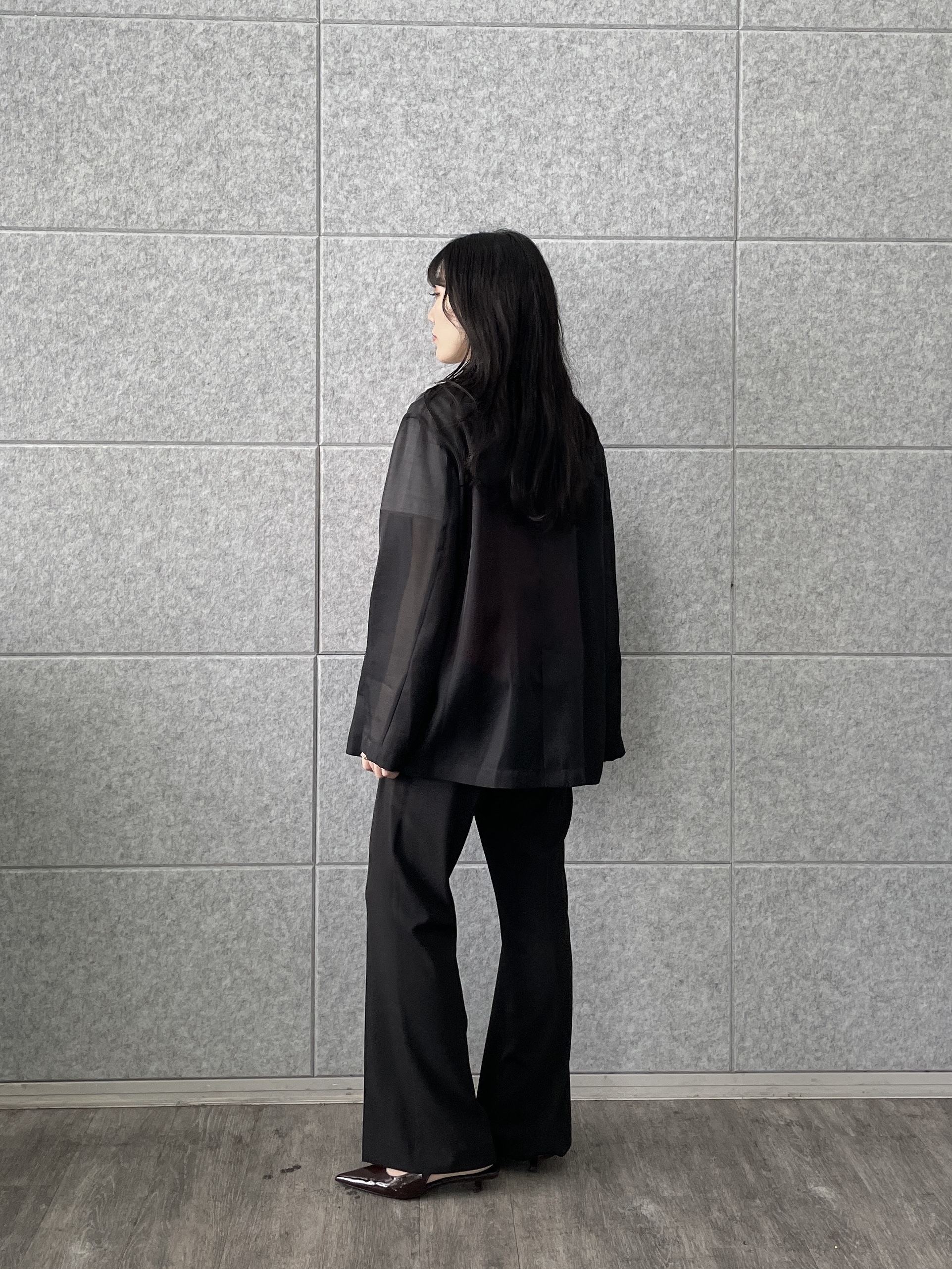 rinaさんの「INDIVI｜Comfy SET UP｜ストレートフレアパンツ【セットアップ対応／通勤／カセット服／接触冷感／UV」を使ったコーディネート