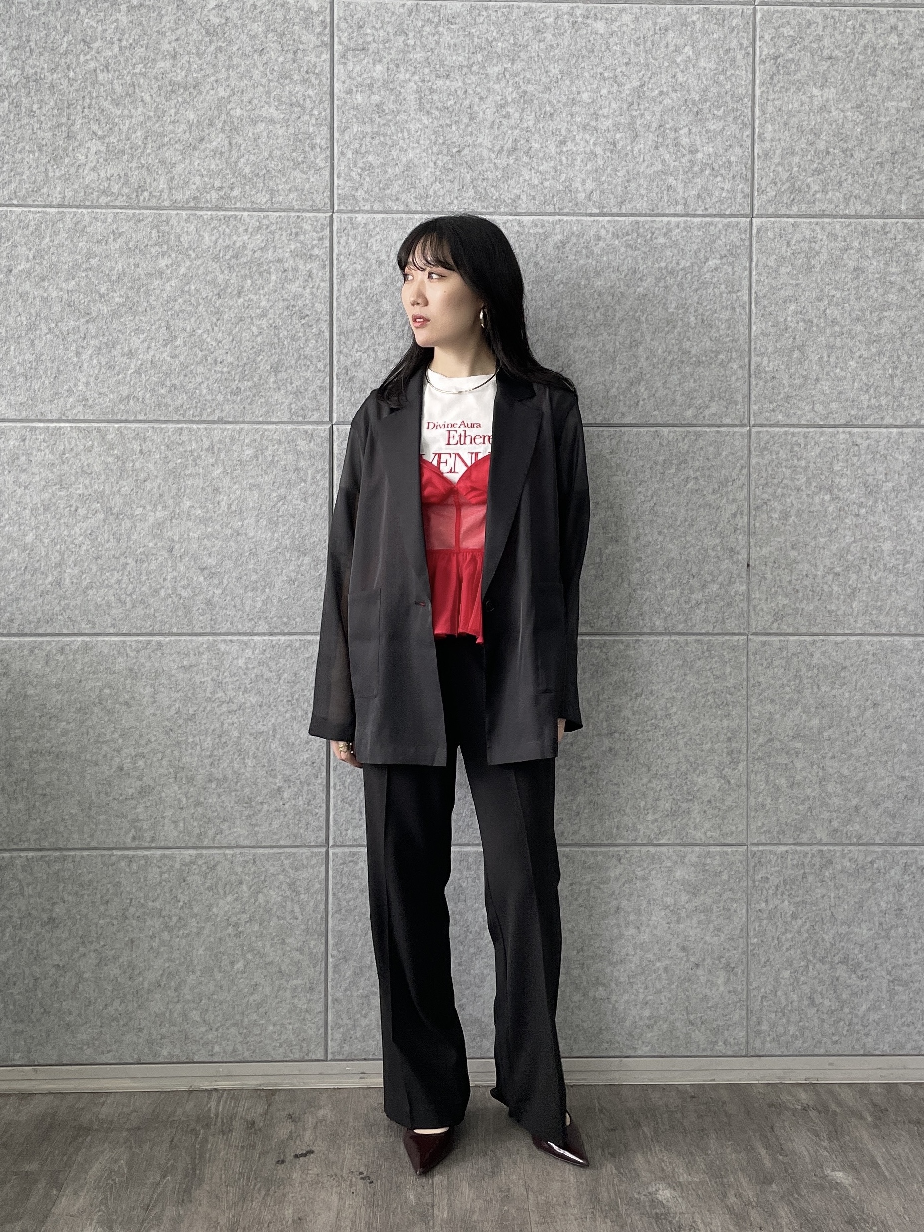 rinaさんの「INDIVI｜Comfy SET UP｜ストレートフレアパンツ【セットアップ対応／通勤／カセット服／接触冷感／UV」を使ったコーディネート