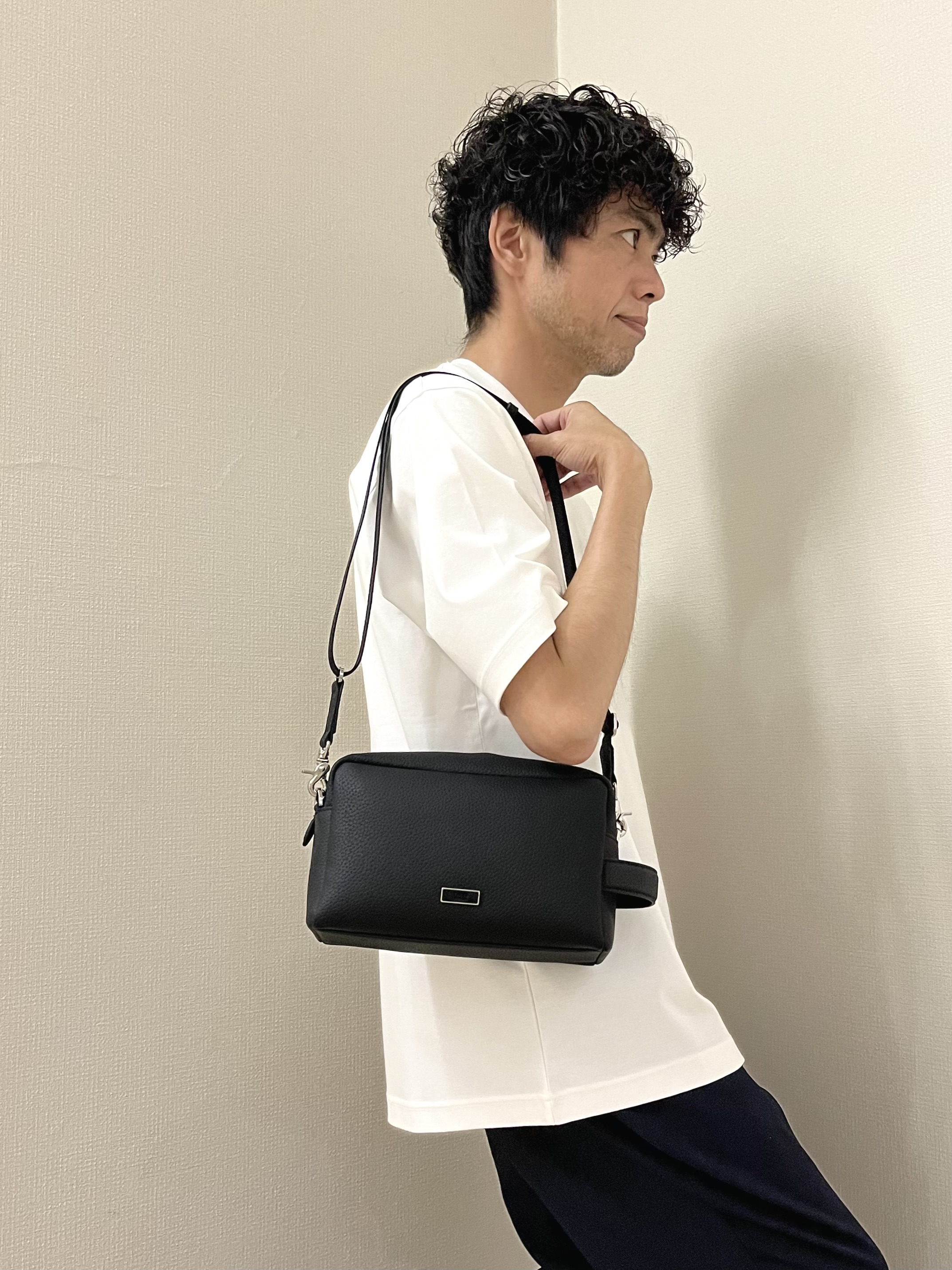 URAさんの「TAKEO KIKUCHI｜【BOWLER HAT LABEL】アイスクリアコットン ラッキーセブン 半袖Tシャツ」を使ったコーディネート