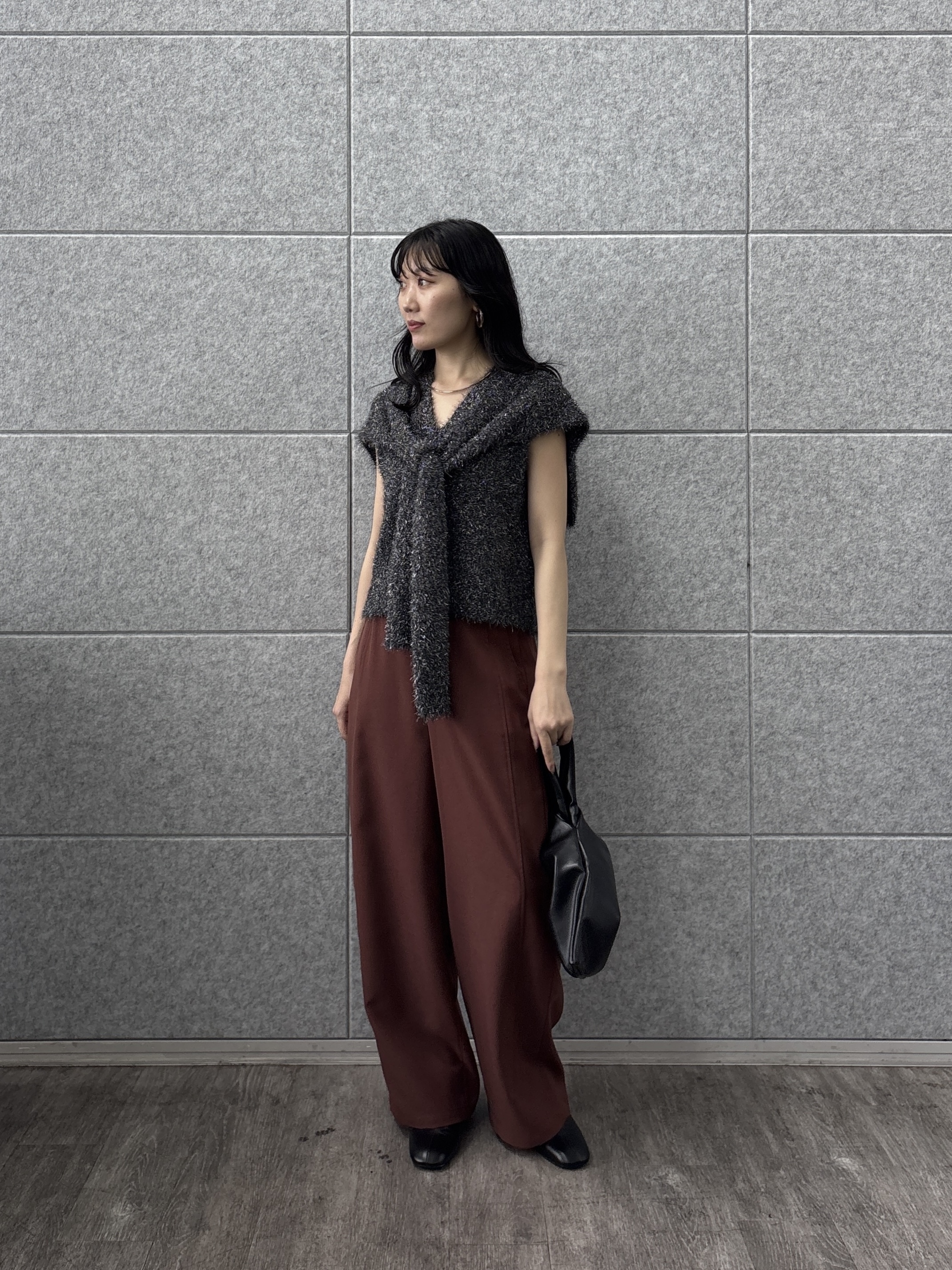 rinaさんの「INDIVI｜シャギーニット ストール付きトップス」を使ったコーディネート