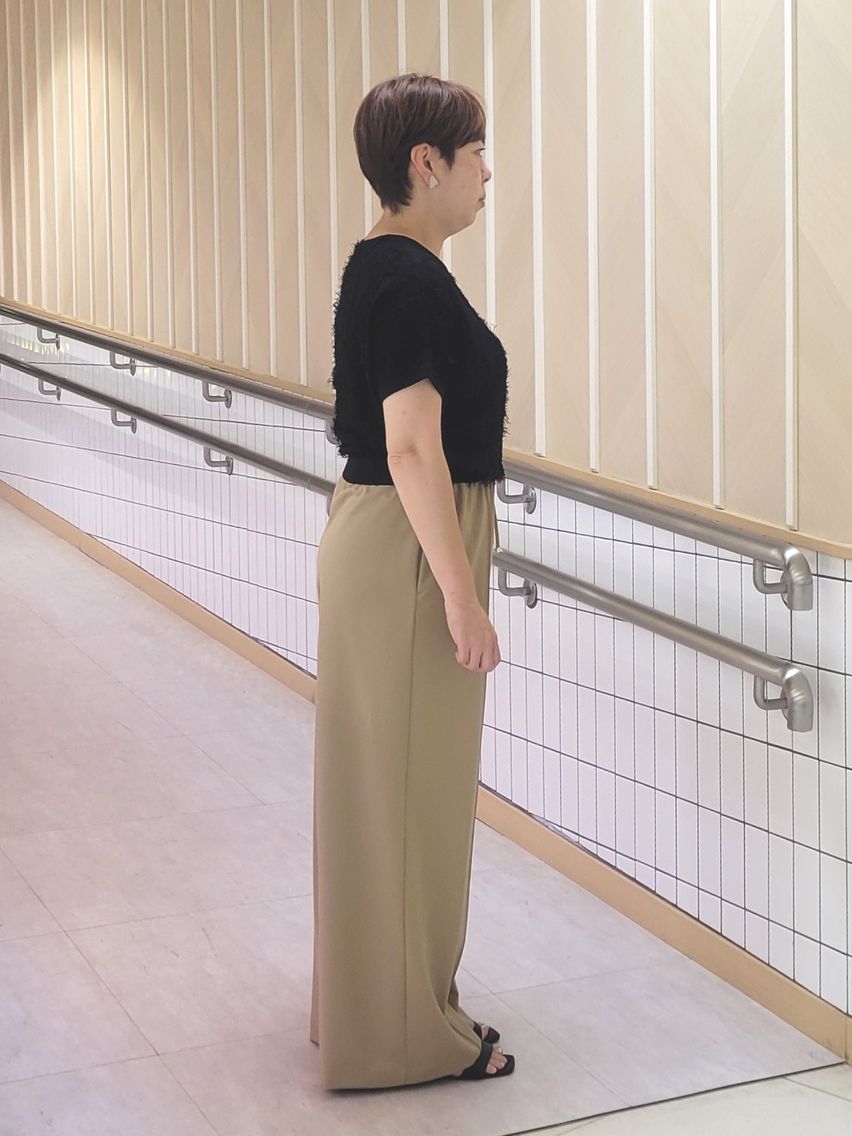 tomoさんの「COUP DE CHANCE｜【手洗い可】フリンジニット」を使ったコーディネート
