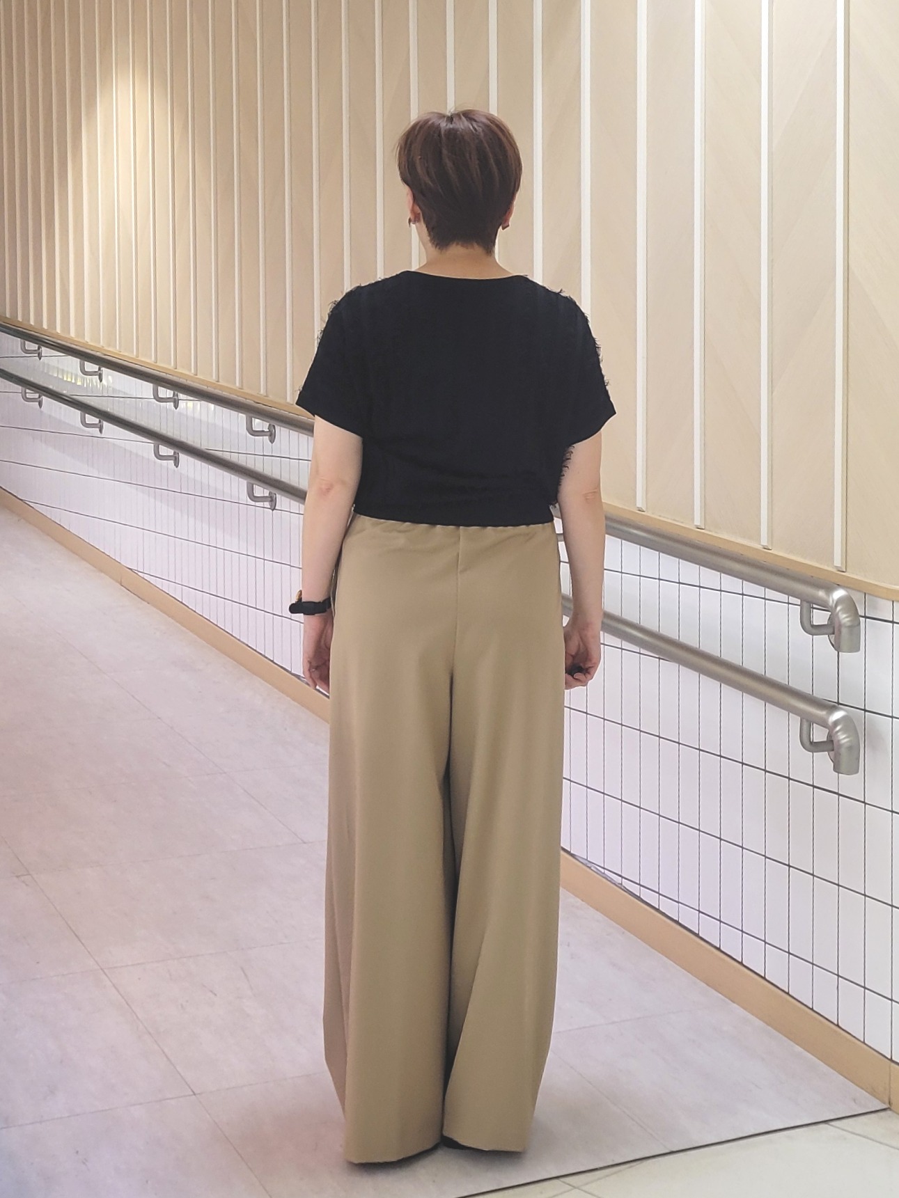 tomoさんの「COUP DE CHANCE｜【手洗い可】フリンジニット」を使ったコーディネート