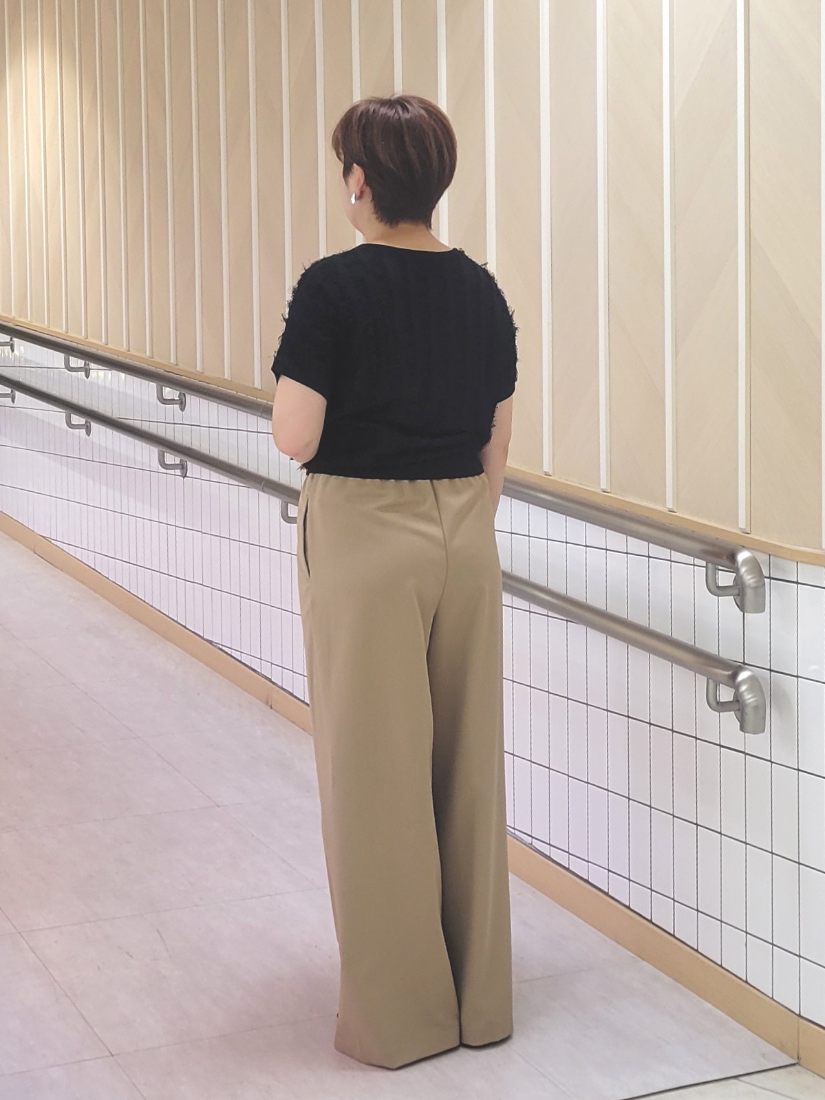 tomoさんの「COUP DE CHANCE｜【手洗い可】フリンジニット」を使ったコーディネート