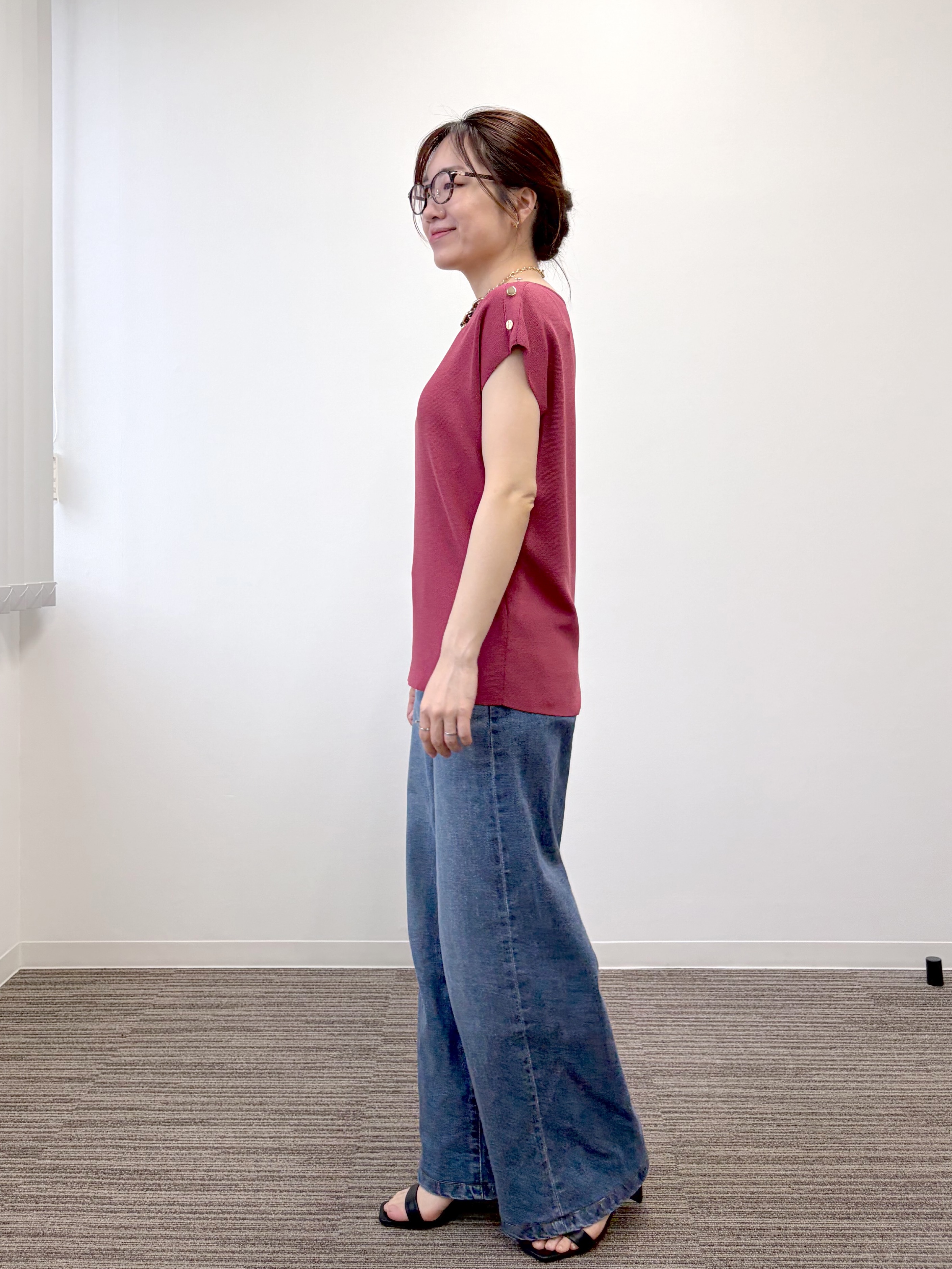 saoriさんの「【冷感・WEB限定カラー】ボタン付きフレンチスリーブニット」を使ったコーディネート