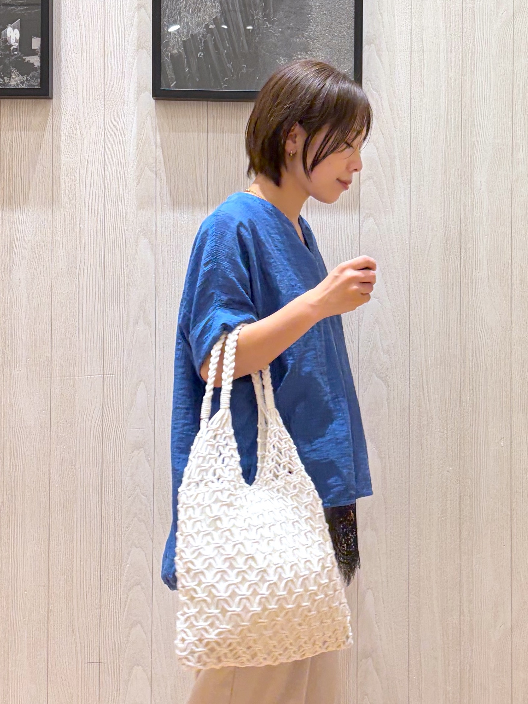 shirayuuuさんの「SHOO･LA･RUE｜【高レビュー/体型カバー】インせず着られる スキッパー裾リボンブラウス」を使ったコーディネート