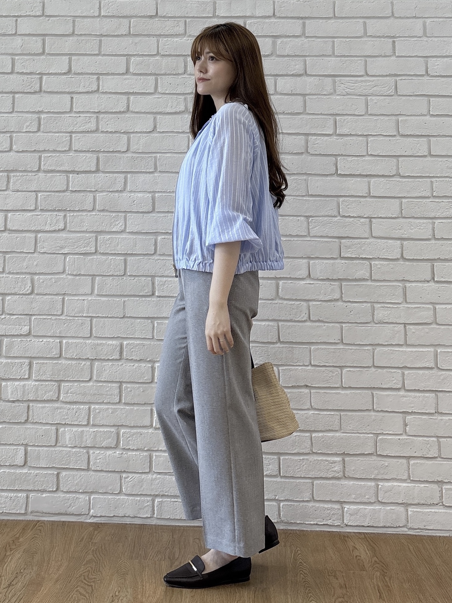 sayaさんの「grove｜気温調整にも◎ブラウス感覚で羽織れるシアーブルゾン」を使ったコーディネート