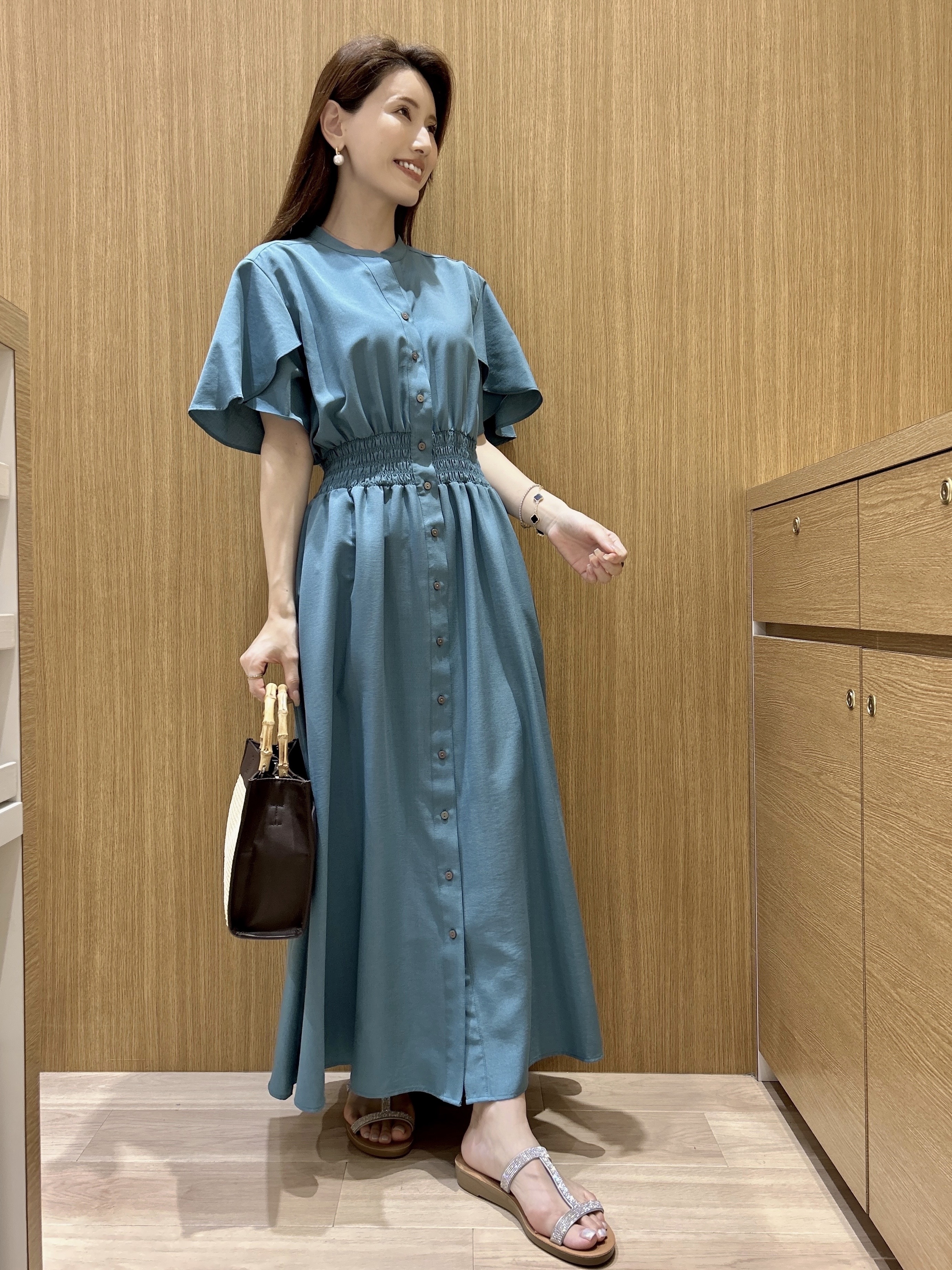 maiさんの「OPAQUE.CLIP｜スキッパーシャツワンピース【洗濯機OK／イージーアイロン】」を使ったコーディネート