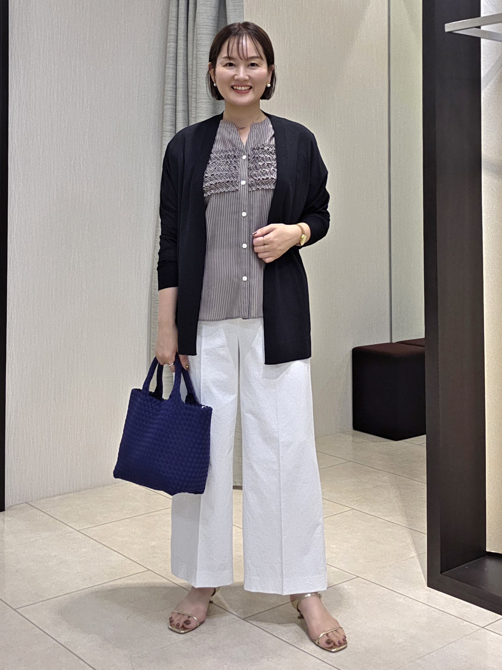 naokoさんの「UNTITLED｜【接触冷感/通気性/洗える】フロントフリルブラウス」を使ったコーディネート