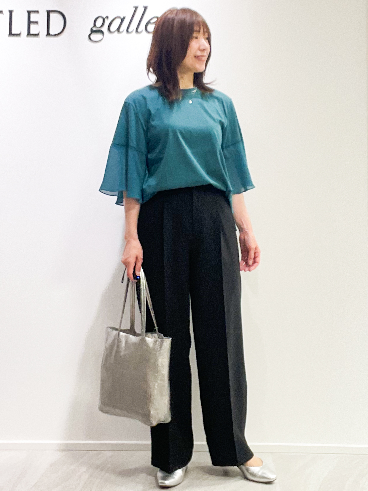めいさんの「UNTITLED｜【洗える/華奢見え】袖シアープルオーバー」を使ったコーディネート