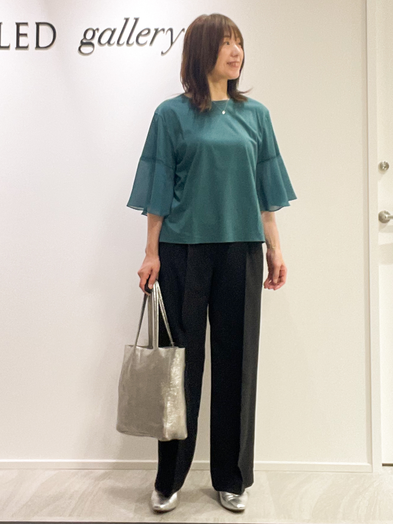 めいさんの「UNTITLED｜【洗える/華奢見え】袖シアープルオーバー」を使ったコーディネート