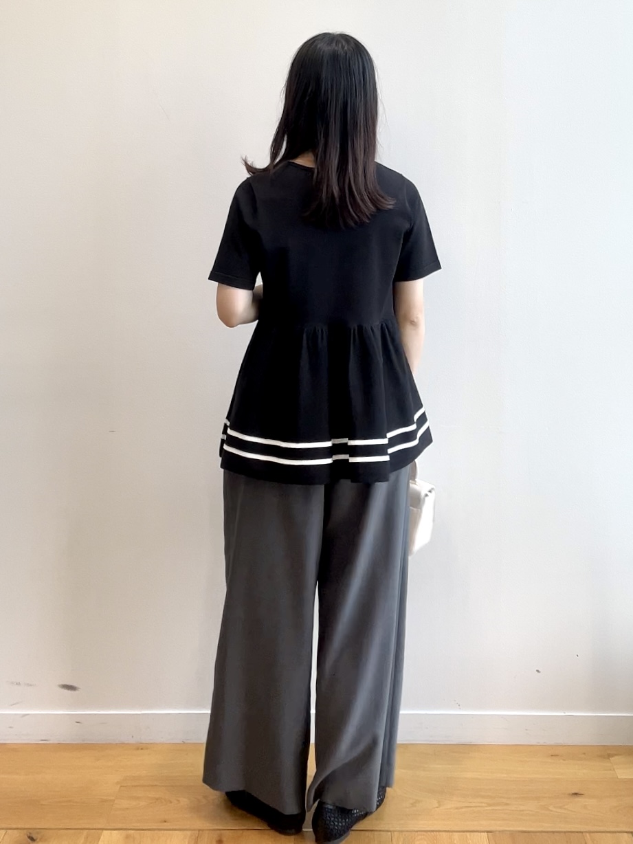 RINAさんの「OPAQUE.CLIP｜【UVケア】裾ラインペプラムニット《洗濯機OK》」を使ったコーディネート