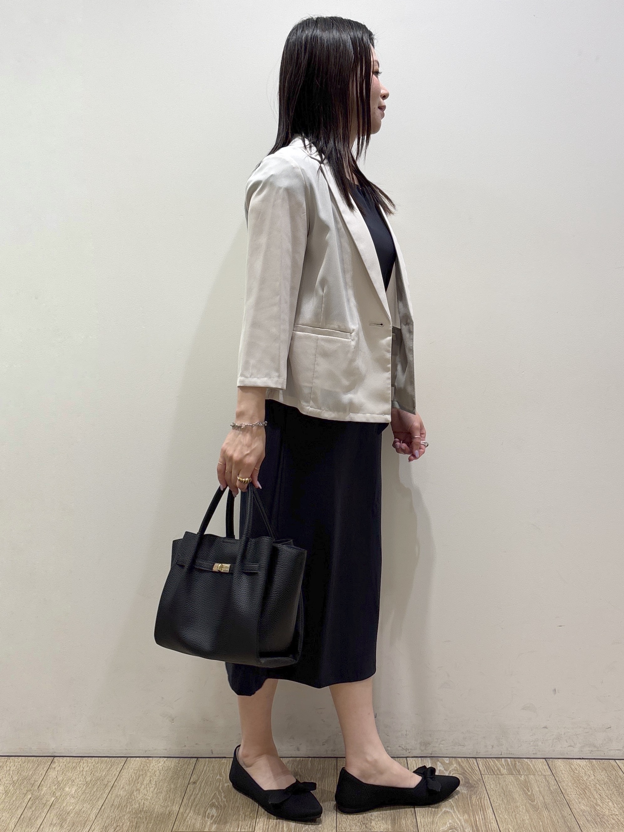 mameさんの「index｜【接触冷感／防シワ】ひんやり7分袖テーラードジャケット《洗濯機OK》」を使ったコーディネート