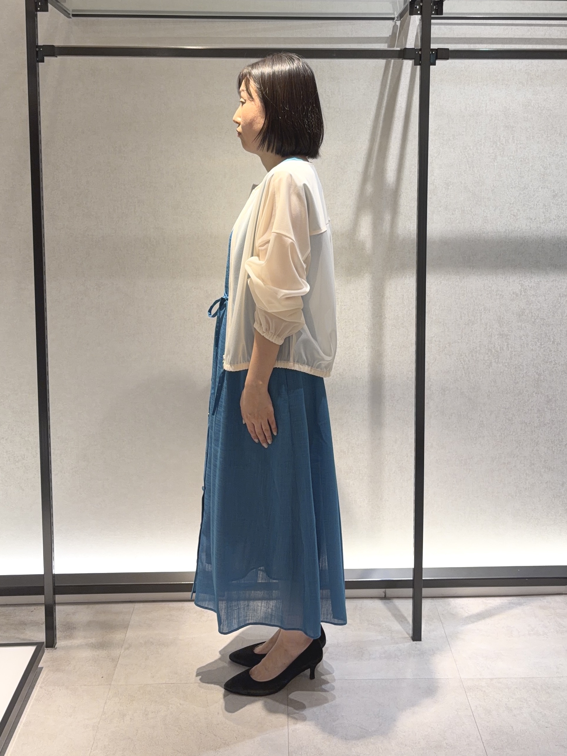 わたなべさんの「UNTITLED｜【秋羽織り/ジップ】トリコットシアーブラウス」を使ったコーディネート