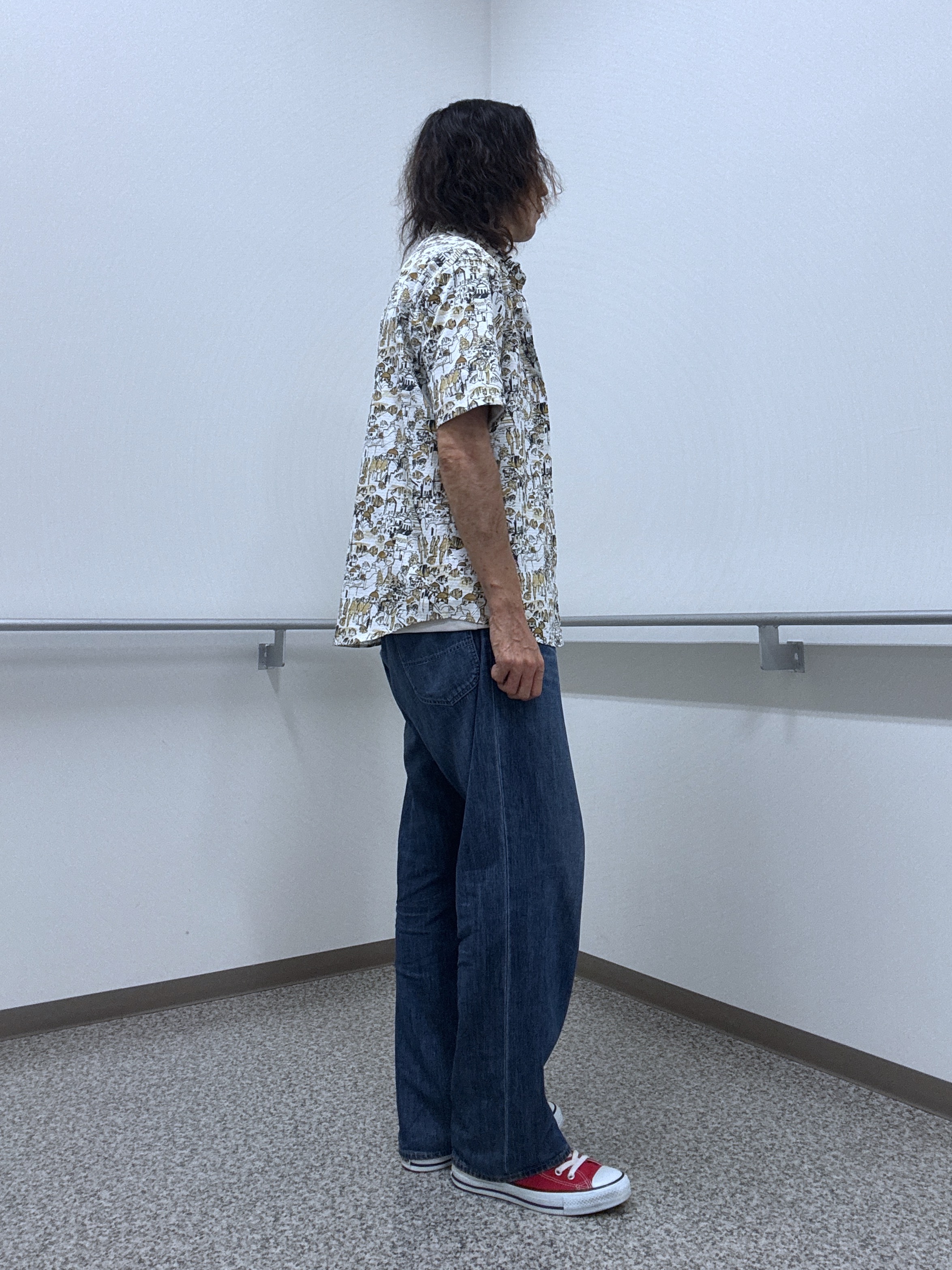 おーのさんの「TAKEO KIKUCHI｜【日本製】DotAir（R）リゾートプリント半袖シャツ」を使ったコーディネート