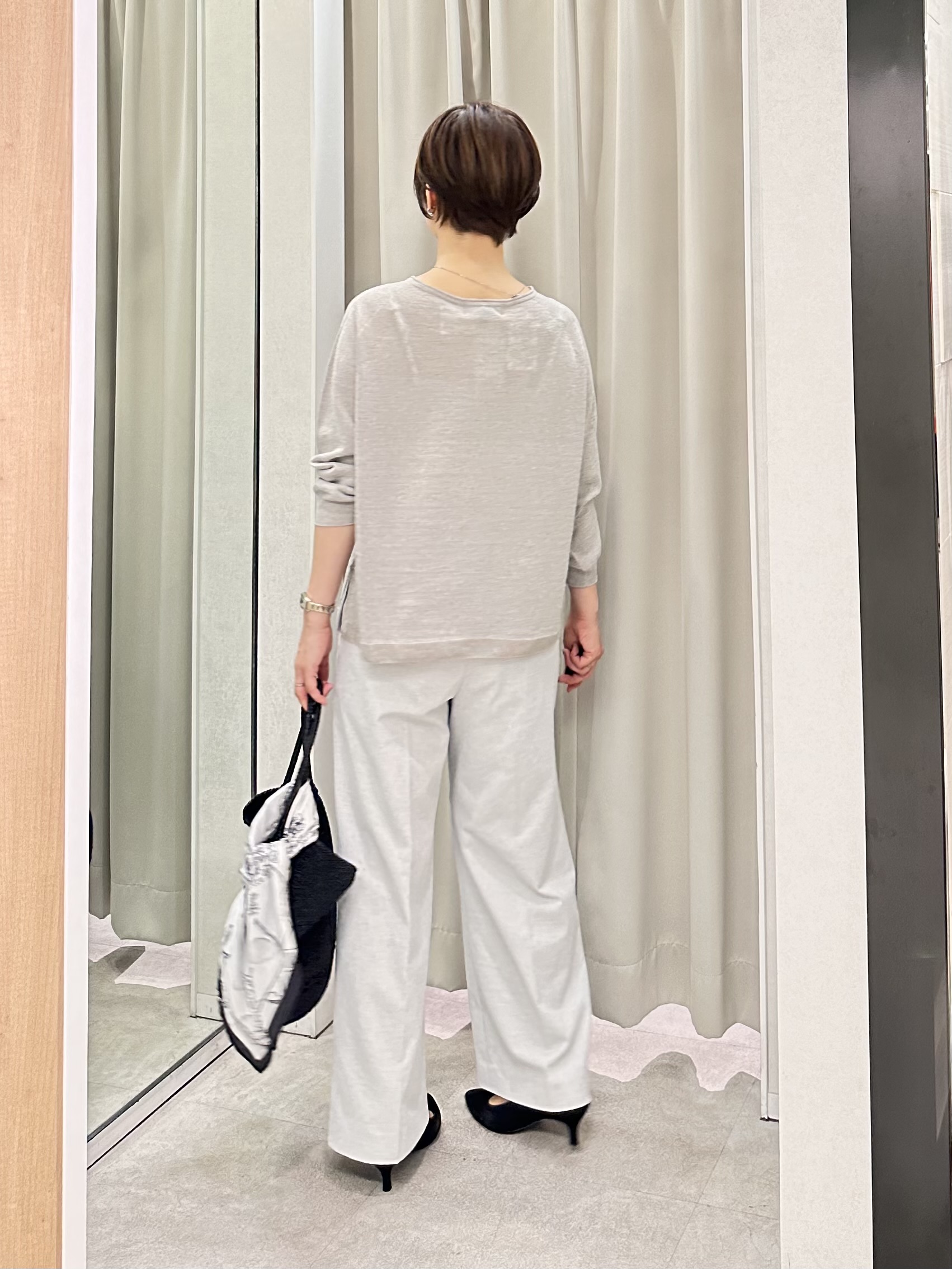 みなこさんの「UNTITLED｜【ゆったり/リラクシー】リネンボートネックプルオーバー」を使ったコーディネート