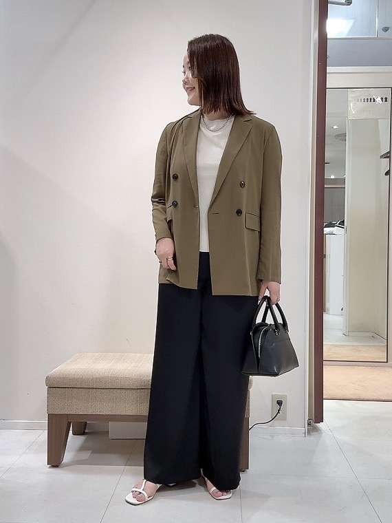YUIさんの「UNTITLED｜◆【セットアップ可/接触冷感/通気性】ドライシアーダブルジャケット」を使ったコーディネート