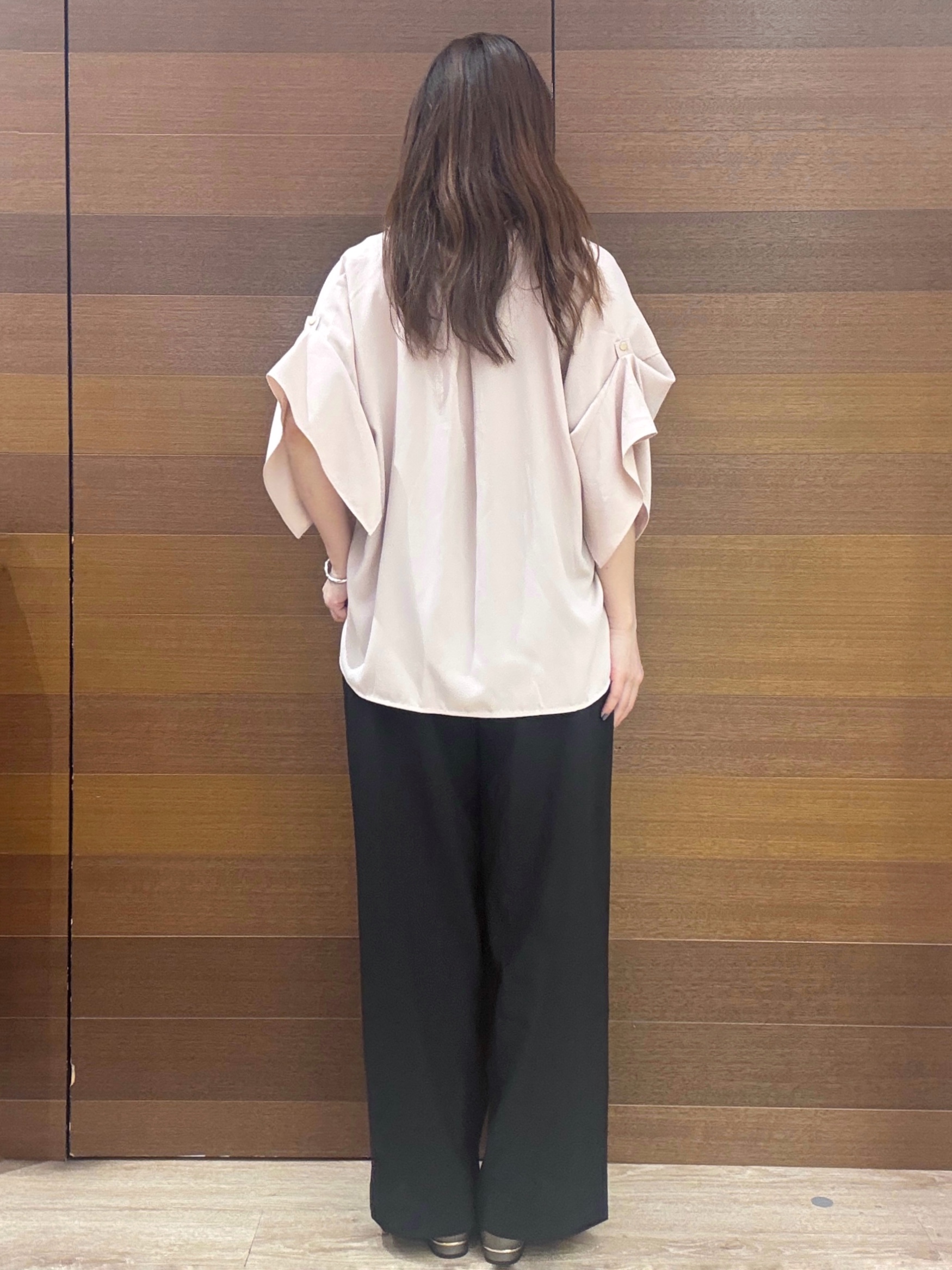 maichiさんの「OPAQUE.CLIP｜【UV／接触冷感／吸水速乾／】タックスリーブスキッパーブラウス《洗濯機OK》」を使ったコーディネート