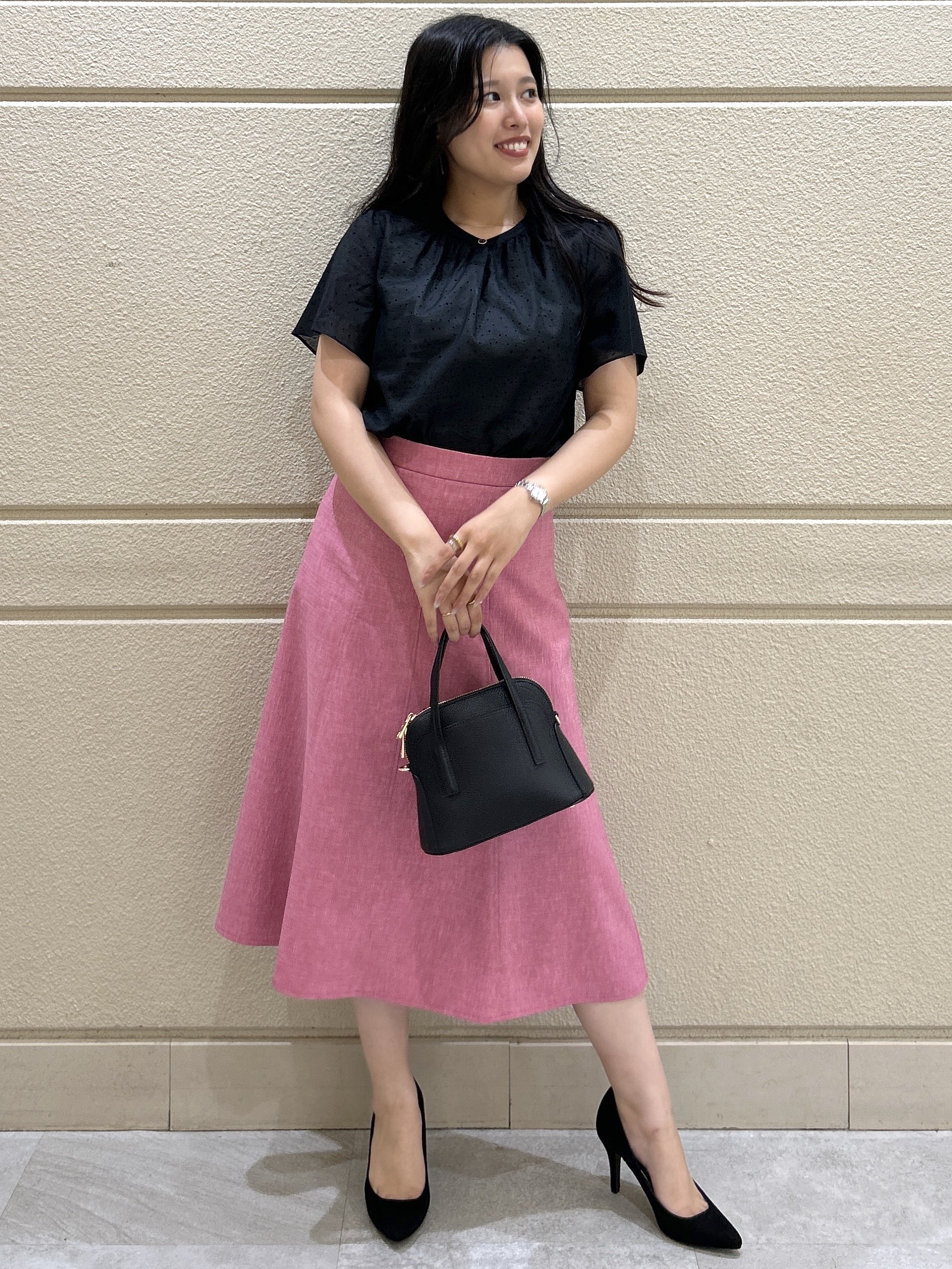 Momokaさんの「COUP DE CHANCE｜【手洗い可／日本製】ドットフロッキーブラウス」を使ったコーディネート