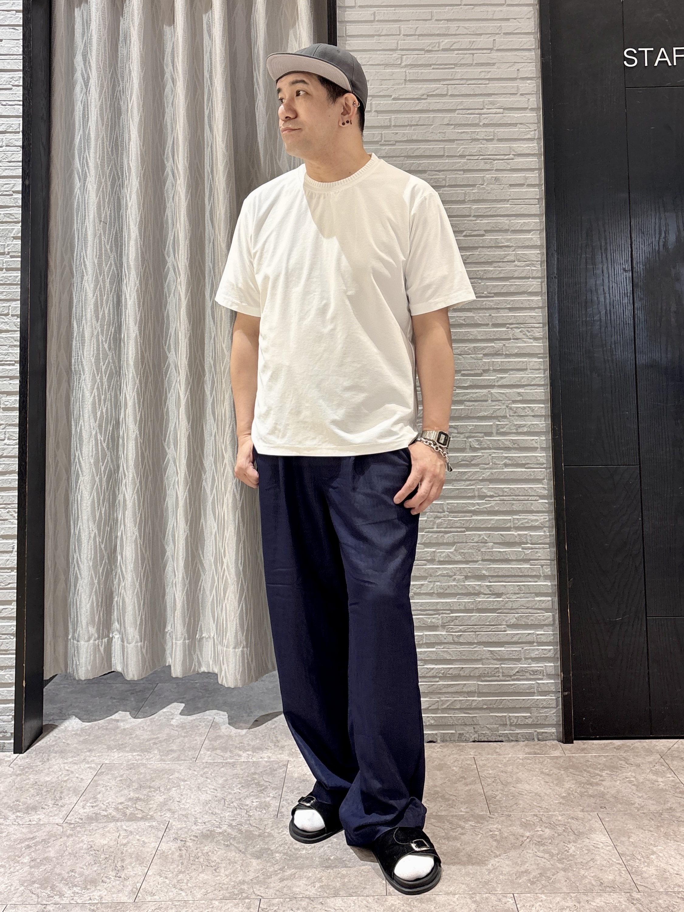 Pーyamaさんの「THE SHOP TK｜【セットアップ可／洗濯機OK】アソート ジップ半袖シャツ」を使ったコーディネート